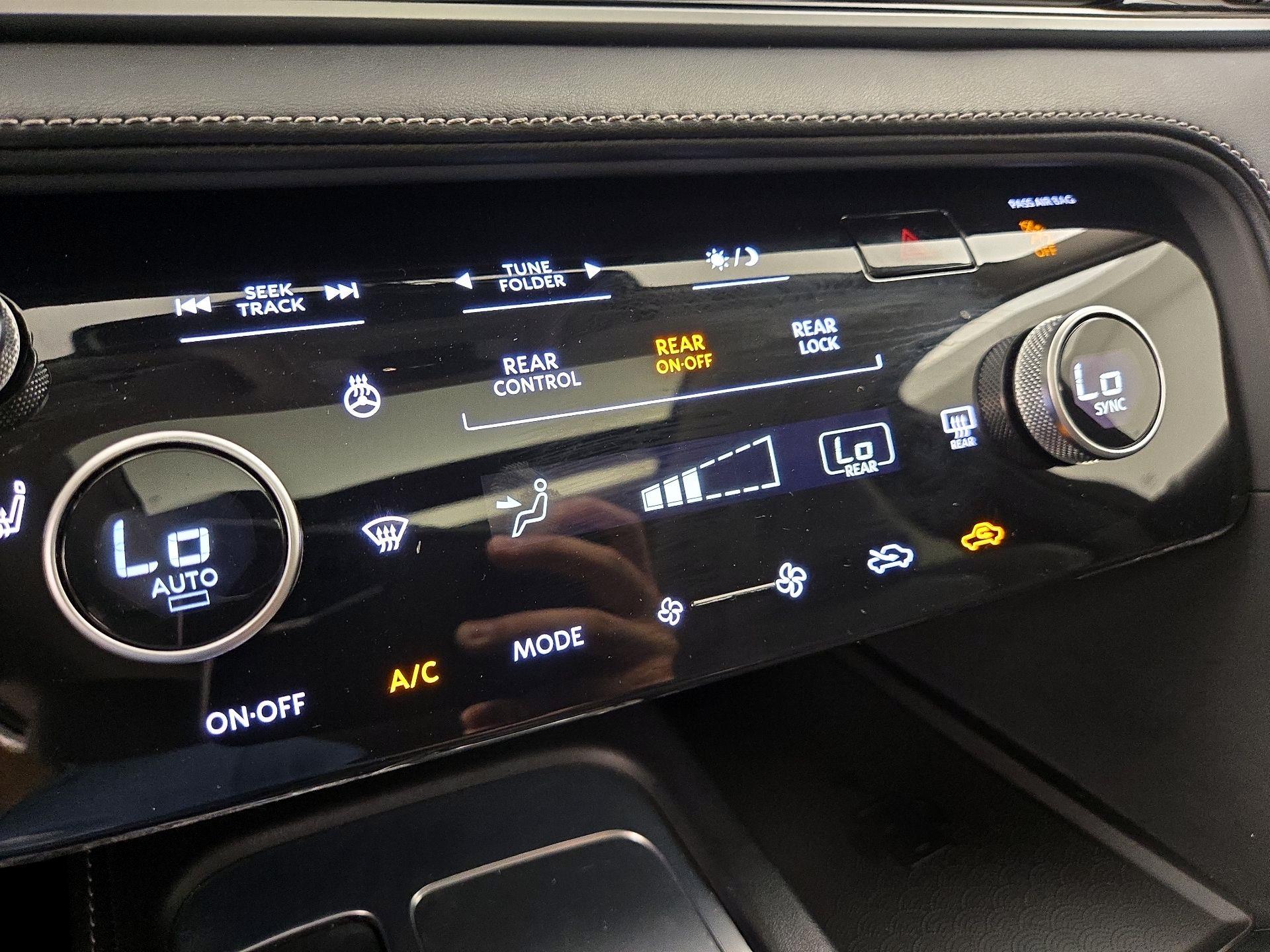 Thumbnail: 2024 INFINITI QX60 - 16