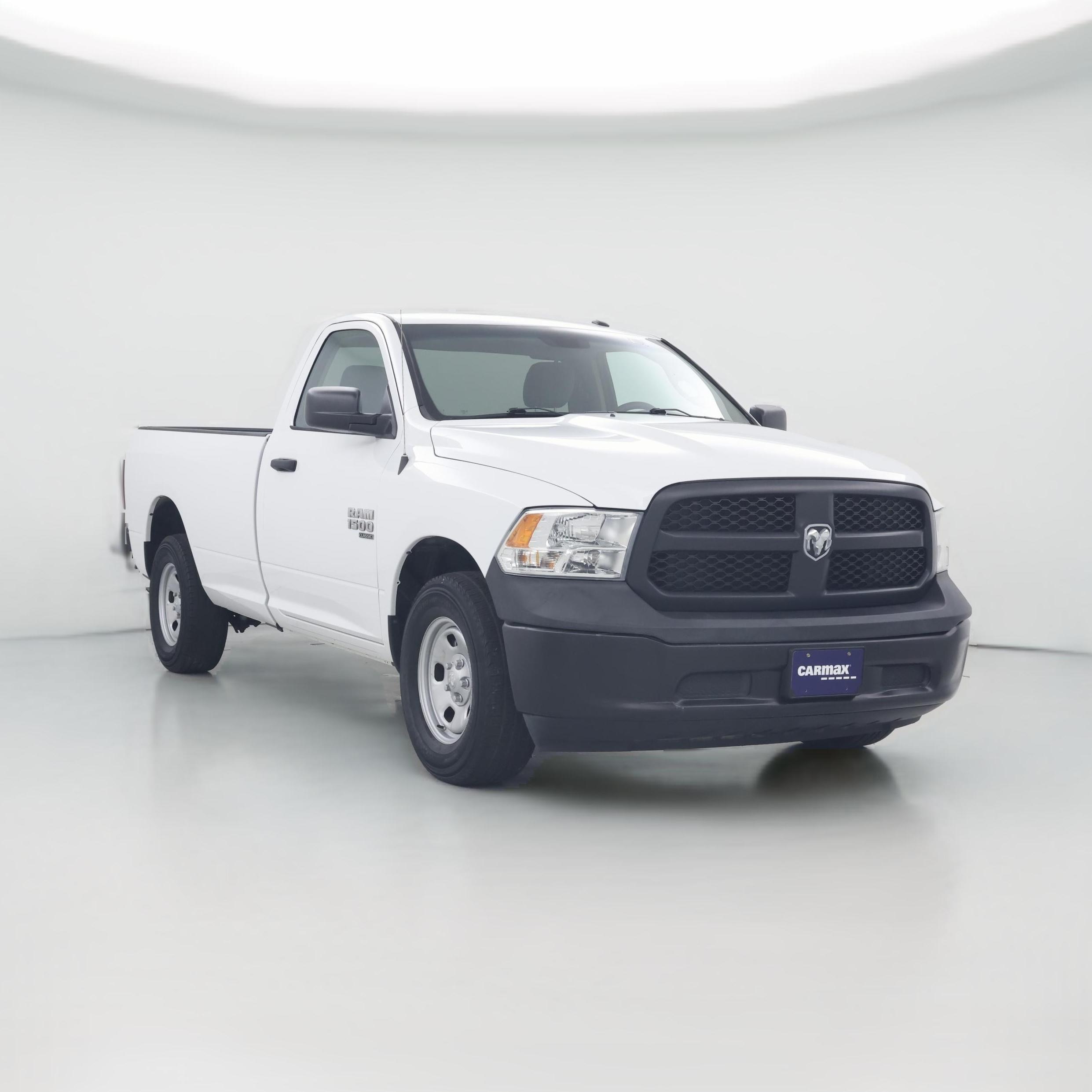 Thumbnail: 2019 RAM 1500 Classic - 1