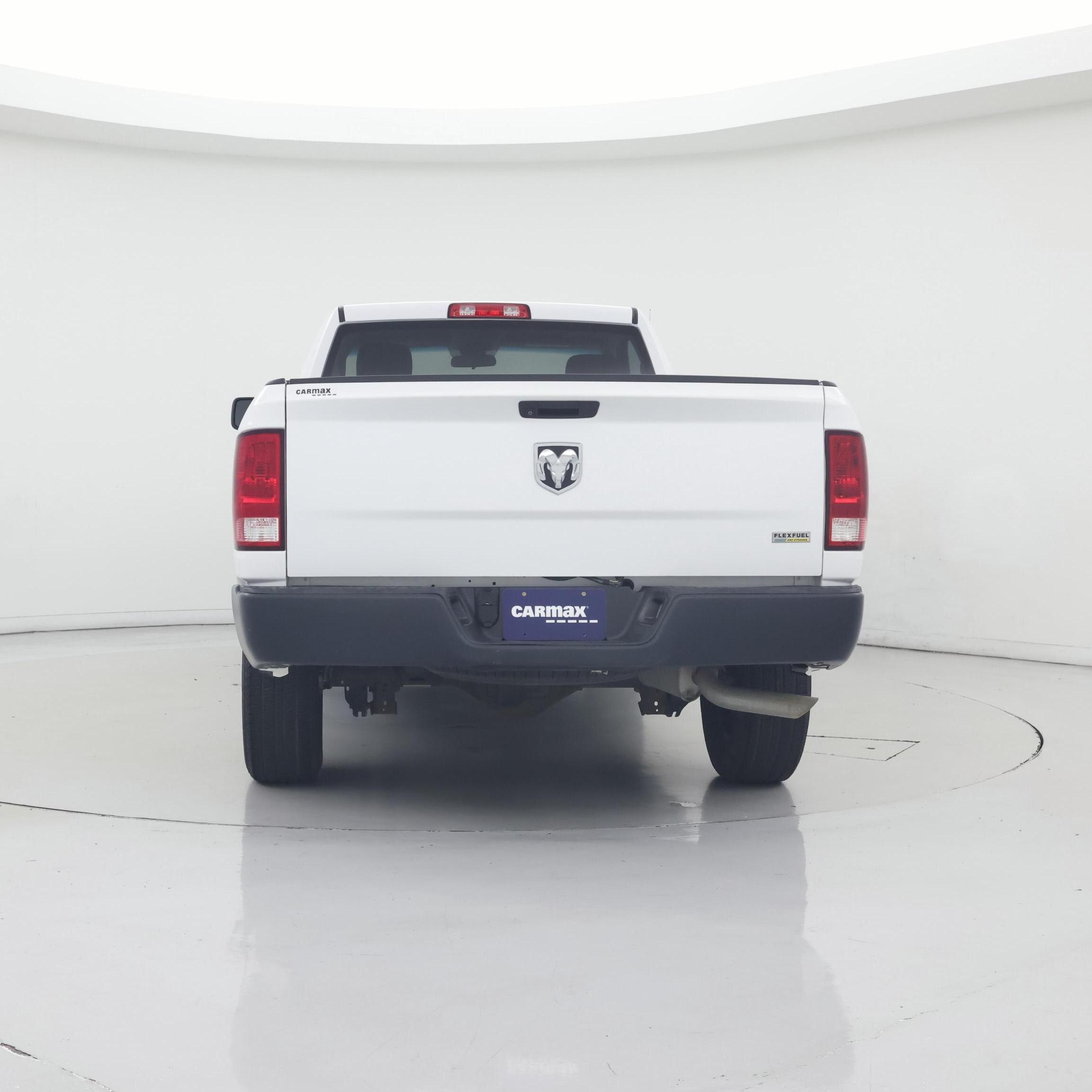 Thumbnail: 2019 RAM 1500 Classic - 6