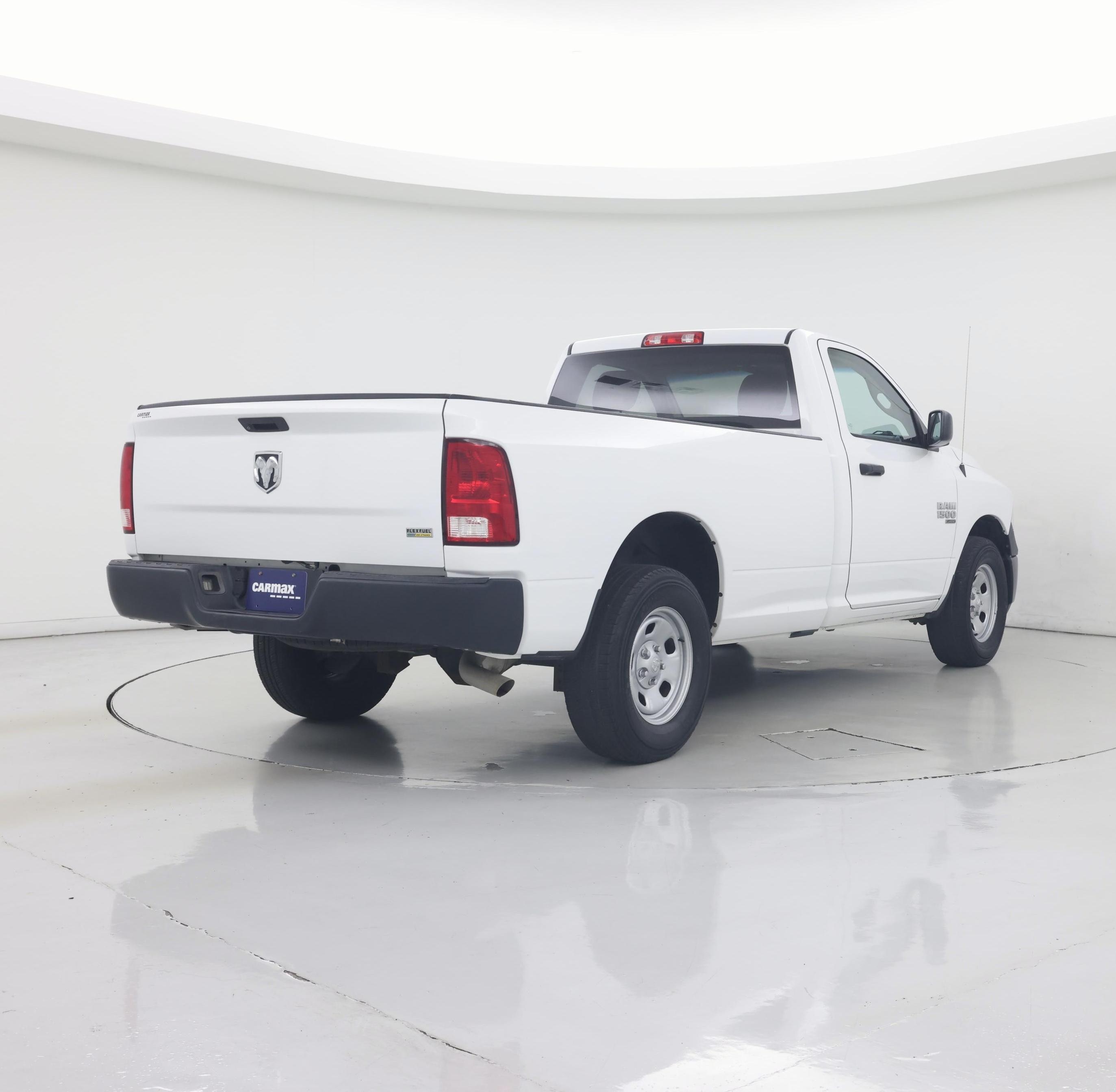 Thumbnail: 2019 RAM 1500 Classic - 8