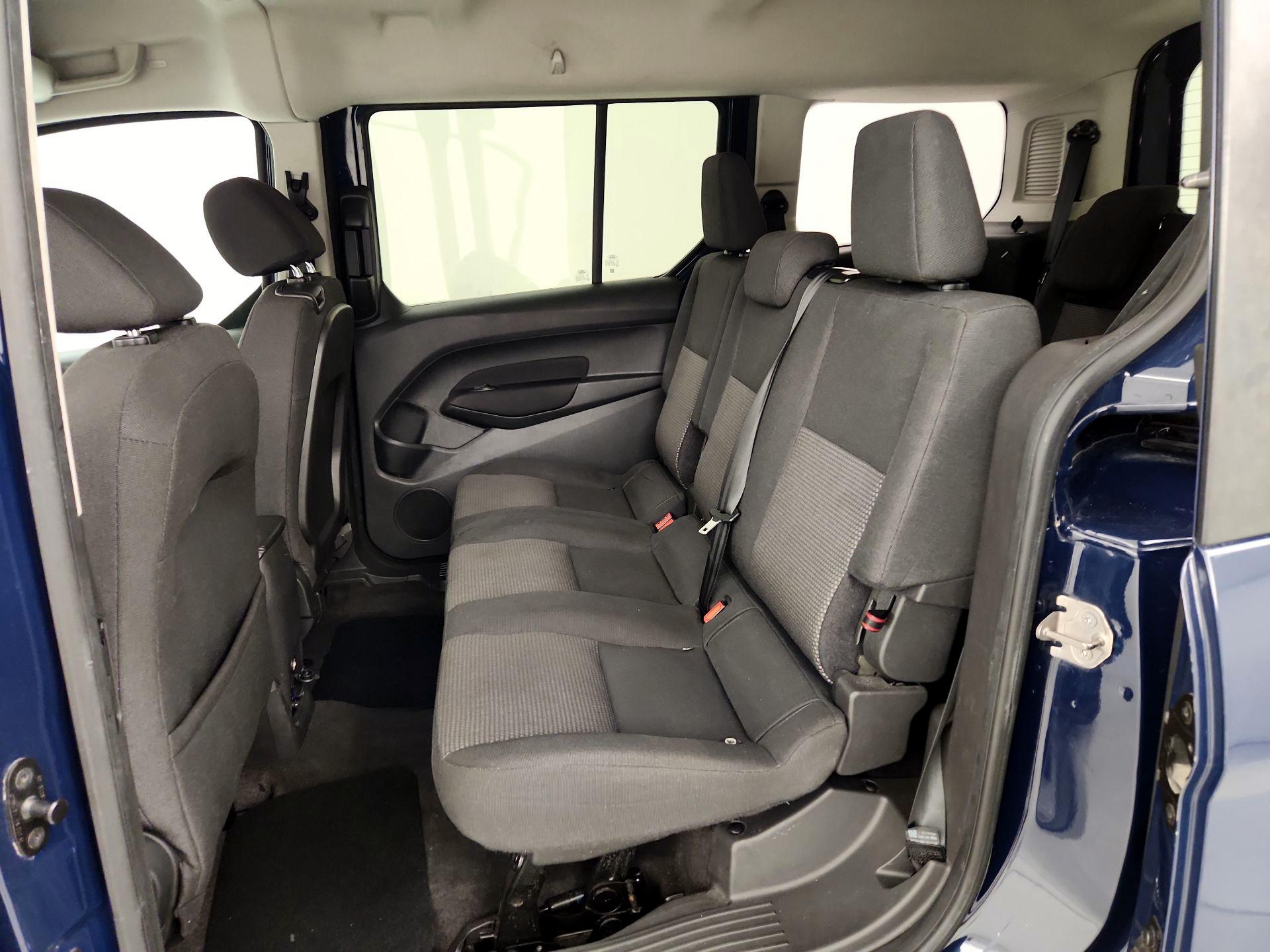 Thumbnail: 2018 Ford Transit Series - 19