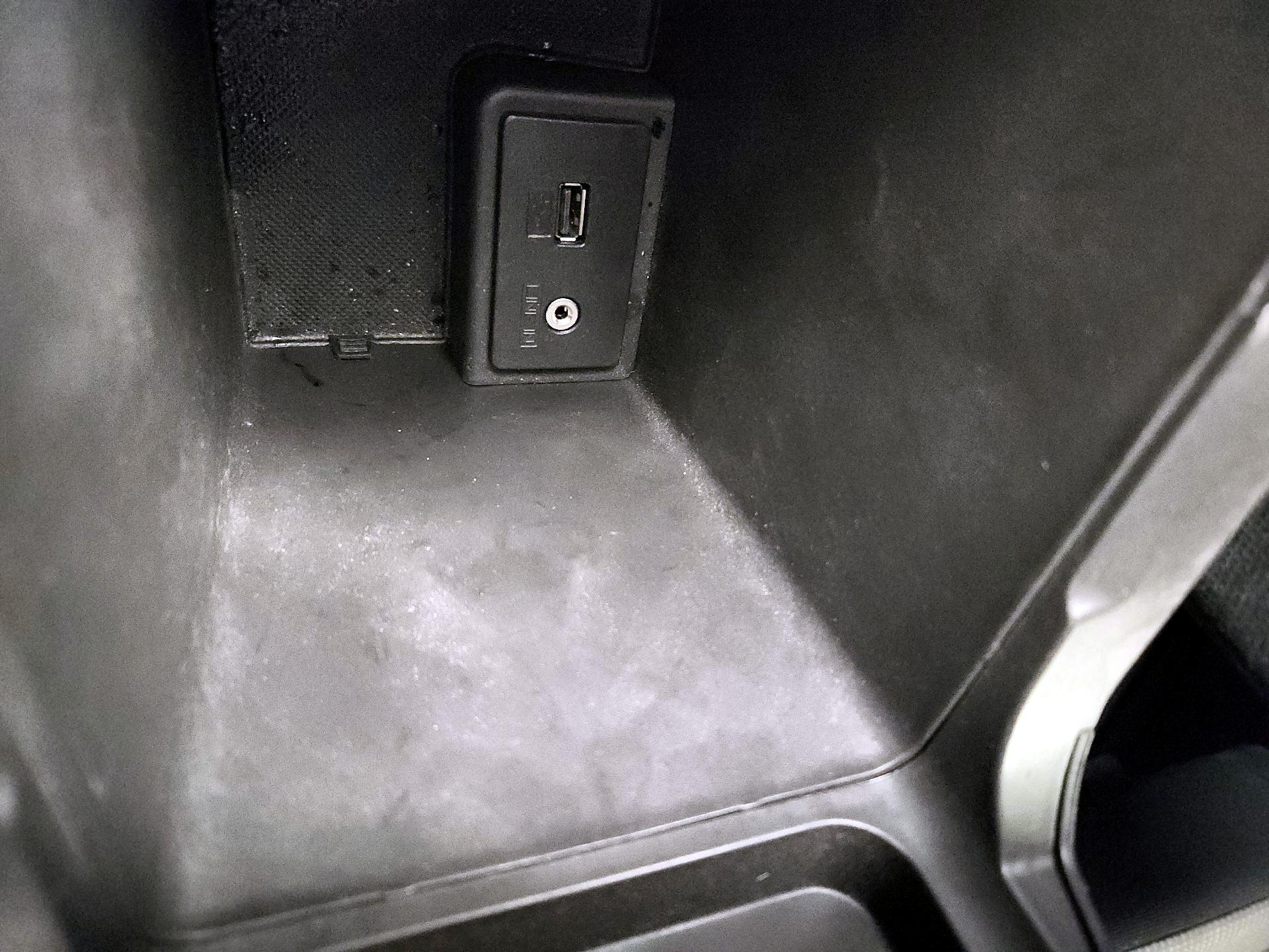 Thumbnail: 2018 Ford Transit Series - 18