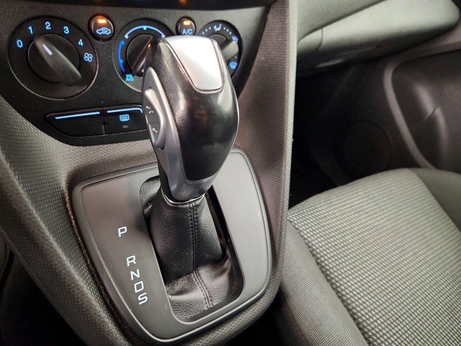 2018 Ford Transit Connect XL - Photo 18