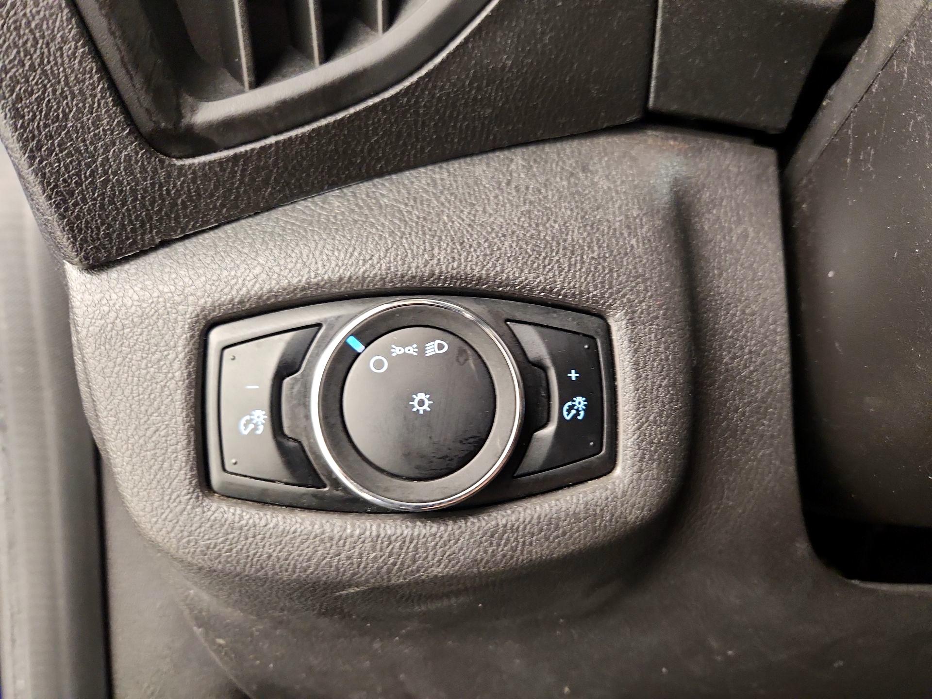 Thumbnail: 2018 Ford Transit Series - 13