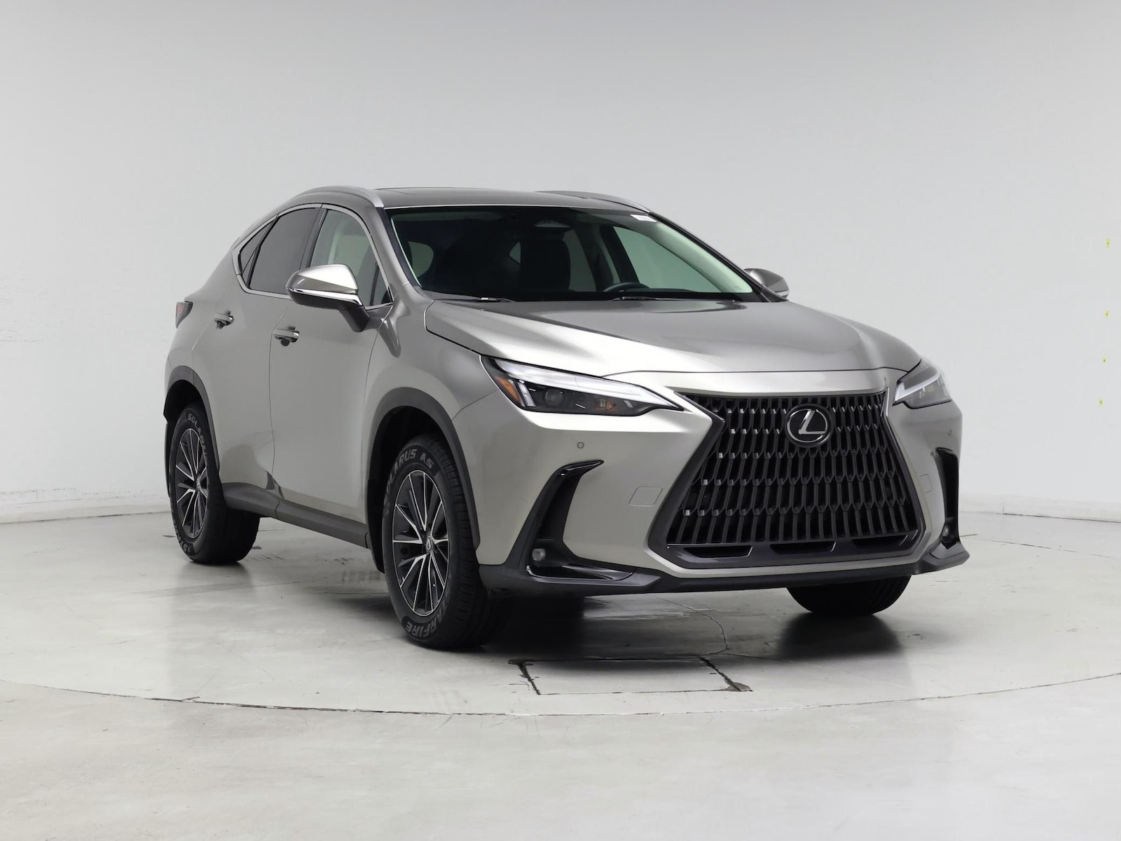 2024 Lexus NX 250 - Photo 2