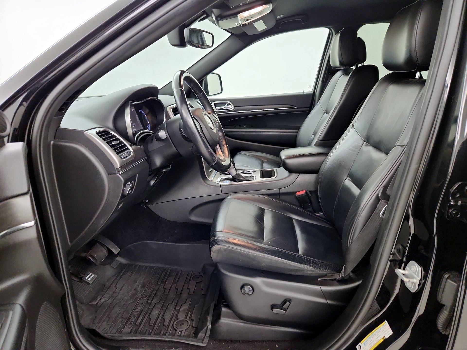 Thumbnail: 2018 Jeep Grand Cherokee - 11
