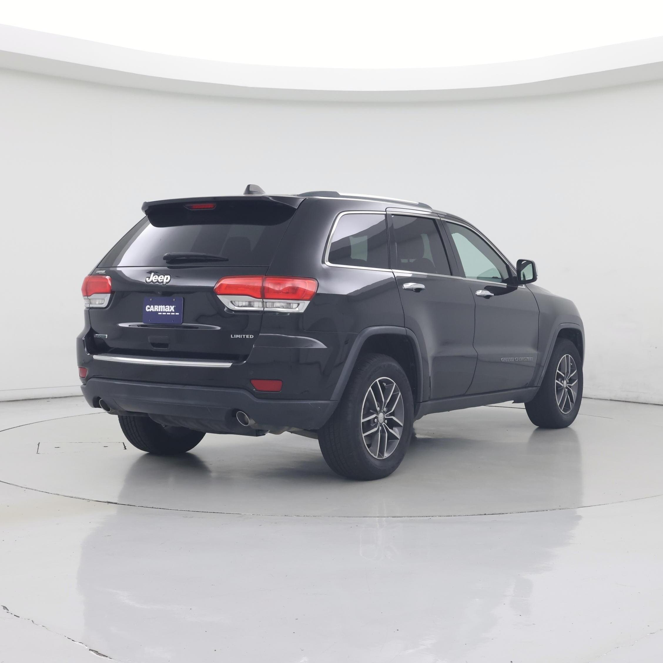 Thumbnail: 2018 Jeep Grand Cherokee - 8