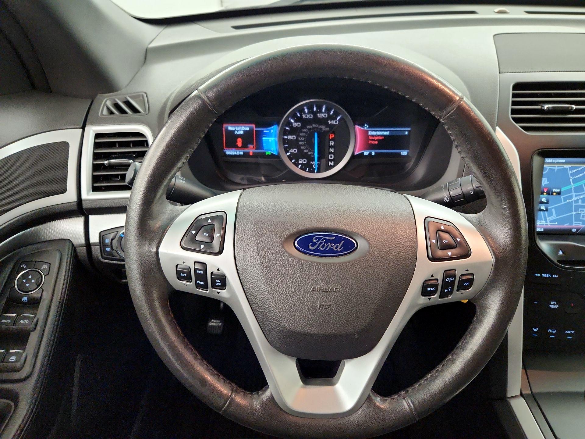 Thumbnail: 2015 Ford Explorer - 10
