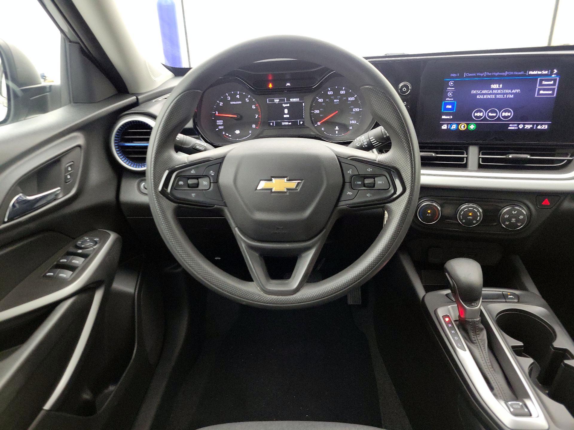 Thumbnail: 2024 Chevrolet Trax - 10