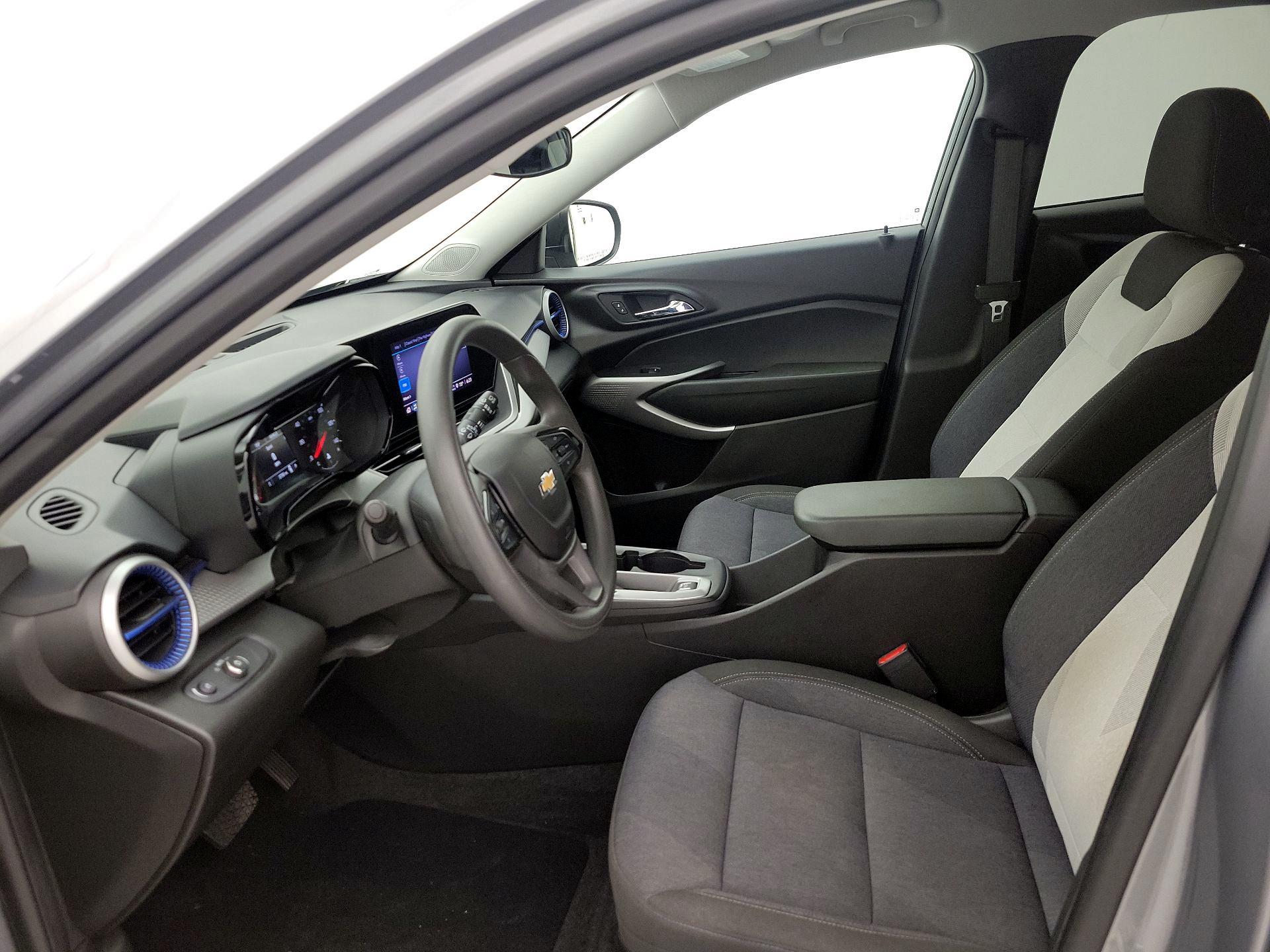 Thumbnail: 2024 Chevrolet Trax - 11