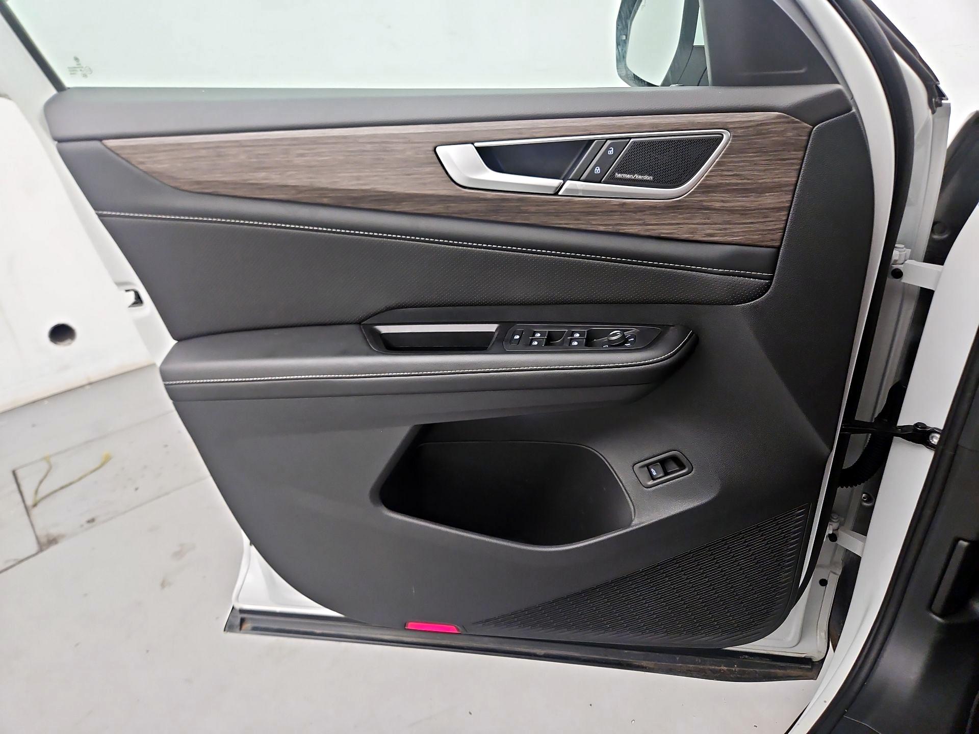 Thumbnail: 2024 Volkswagen Atlas - 10