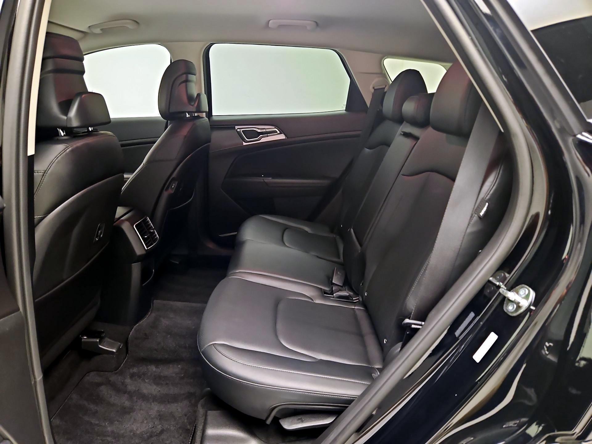 Thumbnail: 2026 Kia Sportage - 19