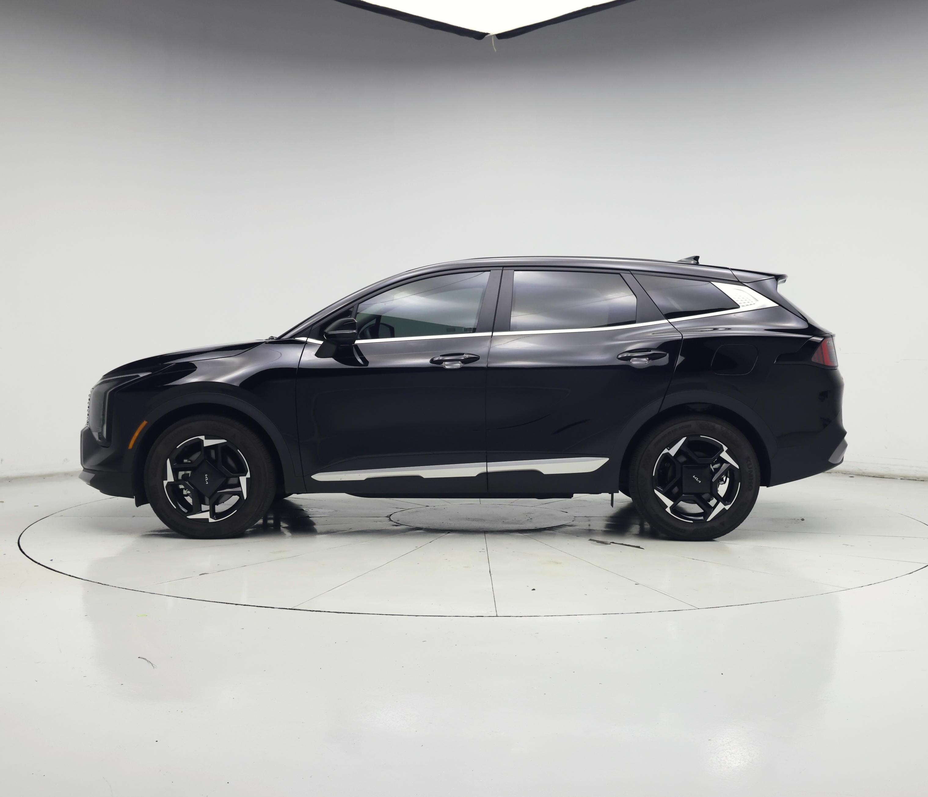 Thumbnail: 2026 Kia Sportage - 3