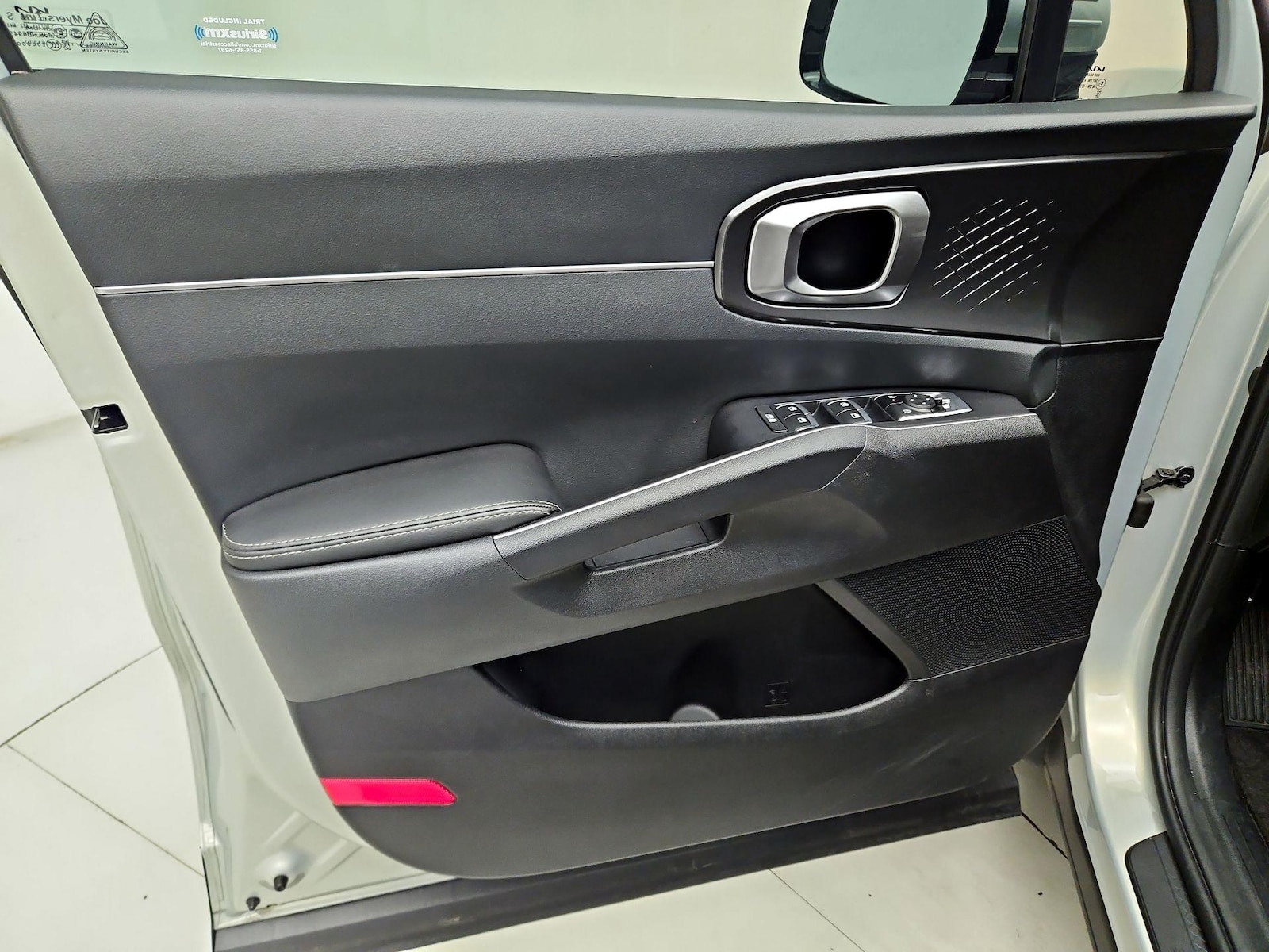 2026 Kia Sorento LX - Photo 13