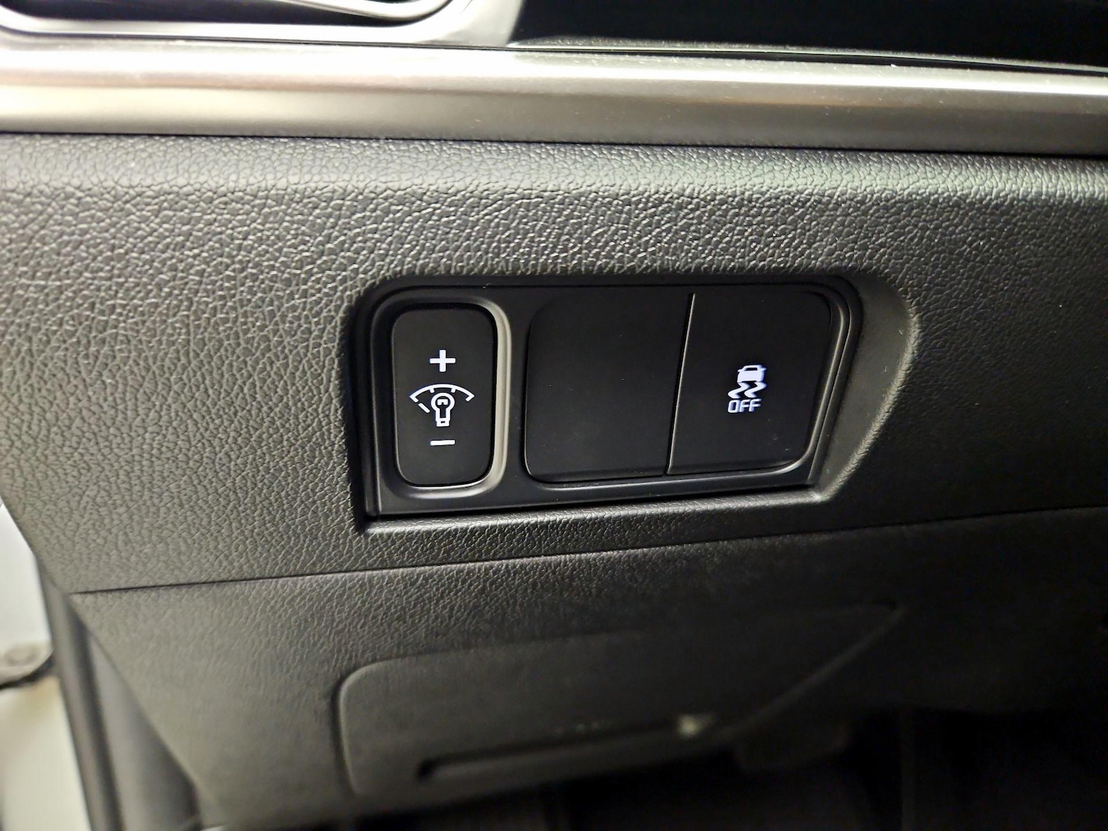 2026 Kia Sorento LX - Photo 14