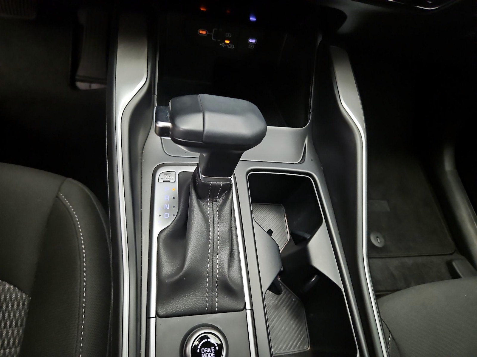 2026 Kia Sorento LX - Photo 18