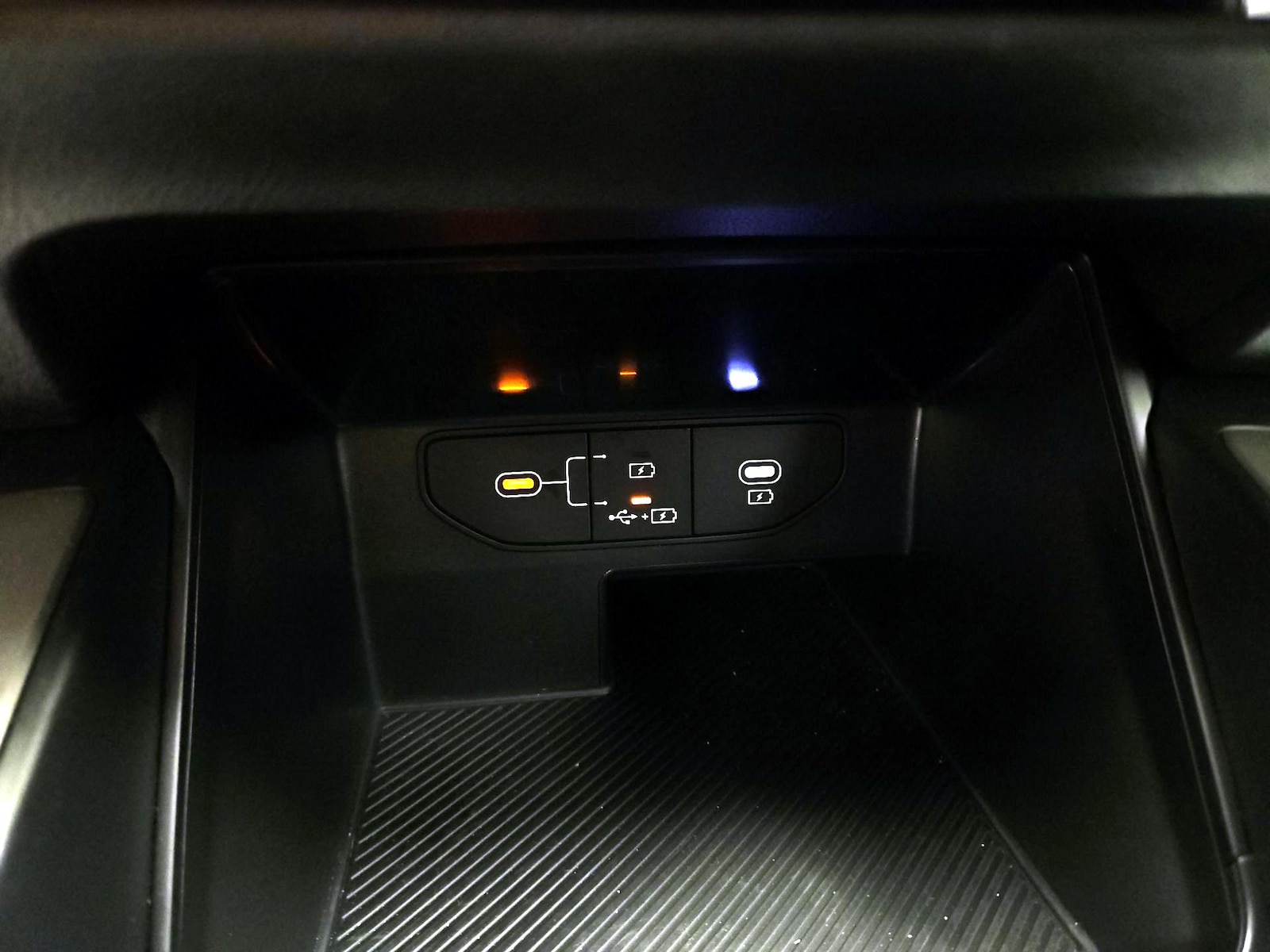 2026 Kia Sorento LX - Photo 19