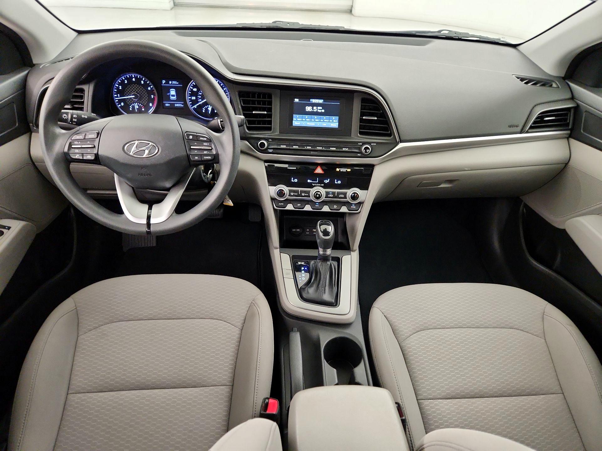 Thumbnail: 2020 Hyundai Elantra - 9