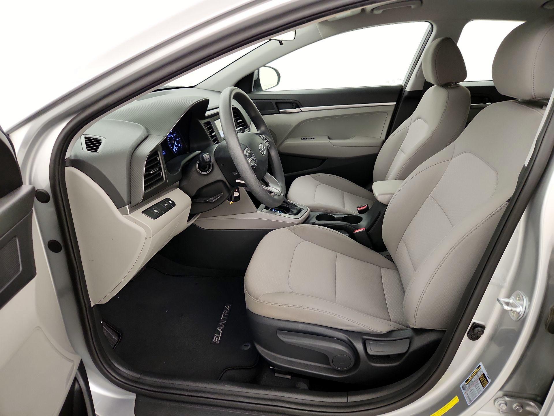 Thumbnail: 2020 Hyundai Elantra - 11