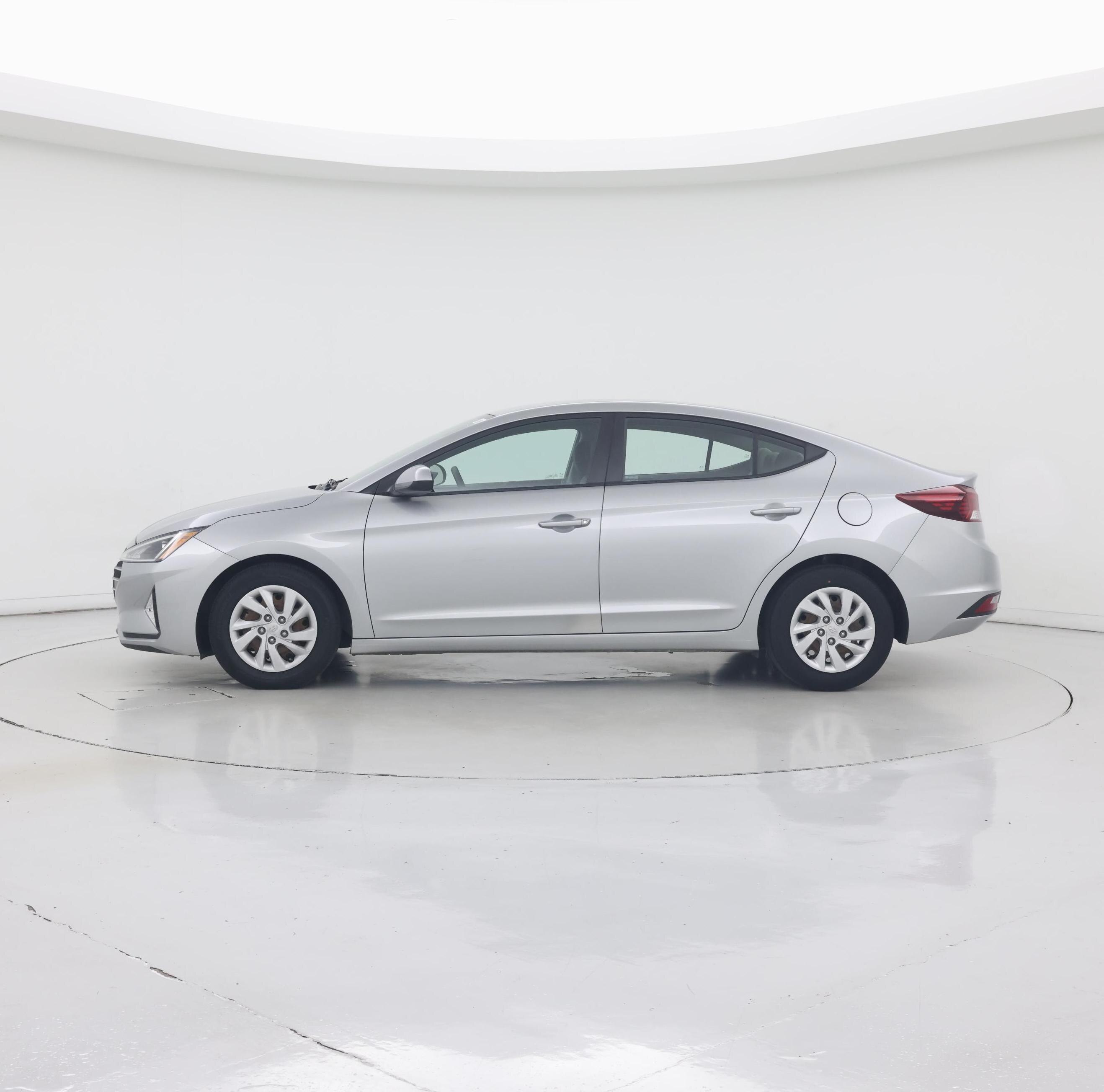 Thumbnail: 2020 Hyundai Elantra - 3