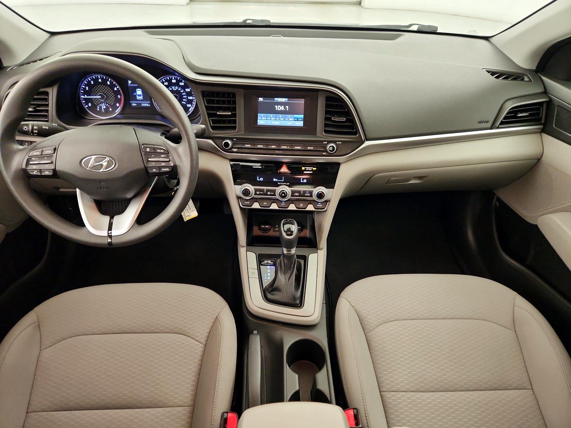Thumbnail: 2020 Hyundai Elantra - 9