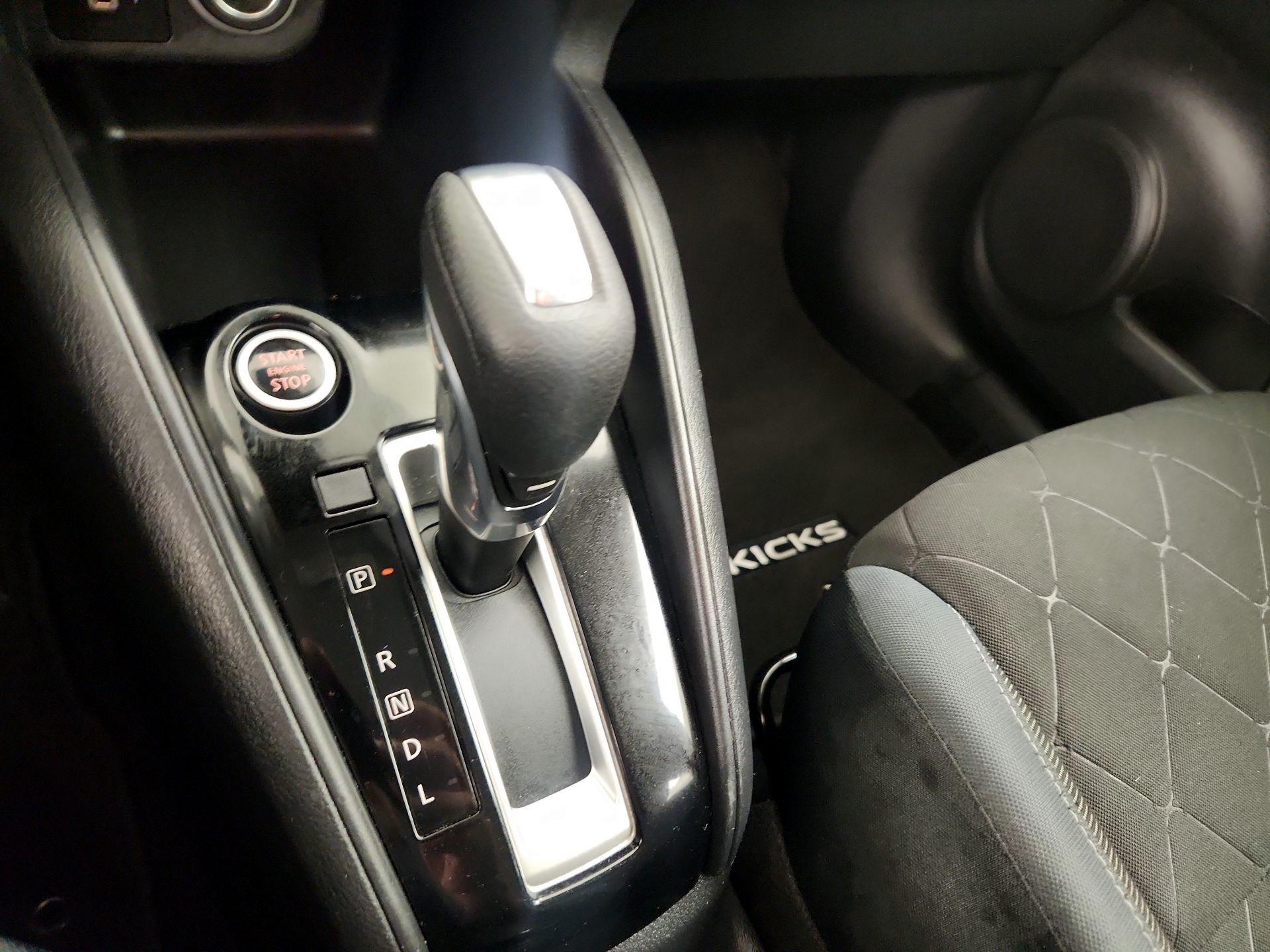 Thumbnail: 2020 Nissan Kicks - 17