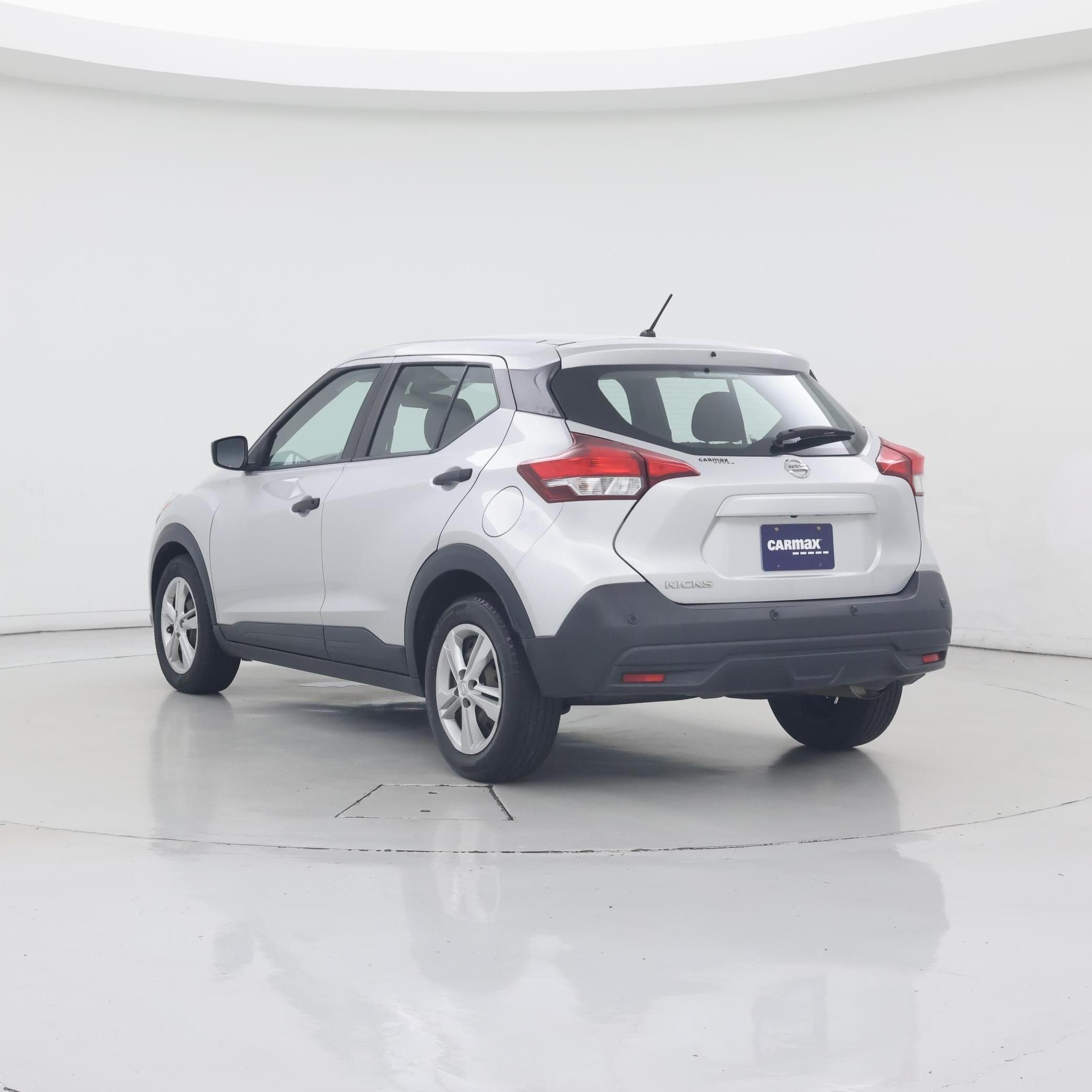 Thumbnail: 2020 Nissan Kicks - 2