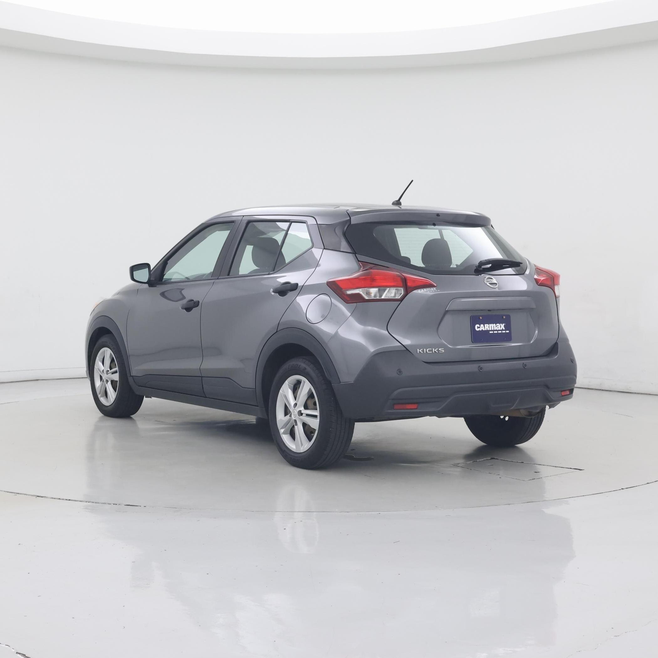 Thumbnail: 2020 Nissan Kicks - 2