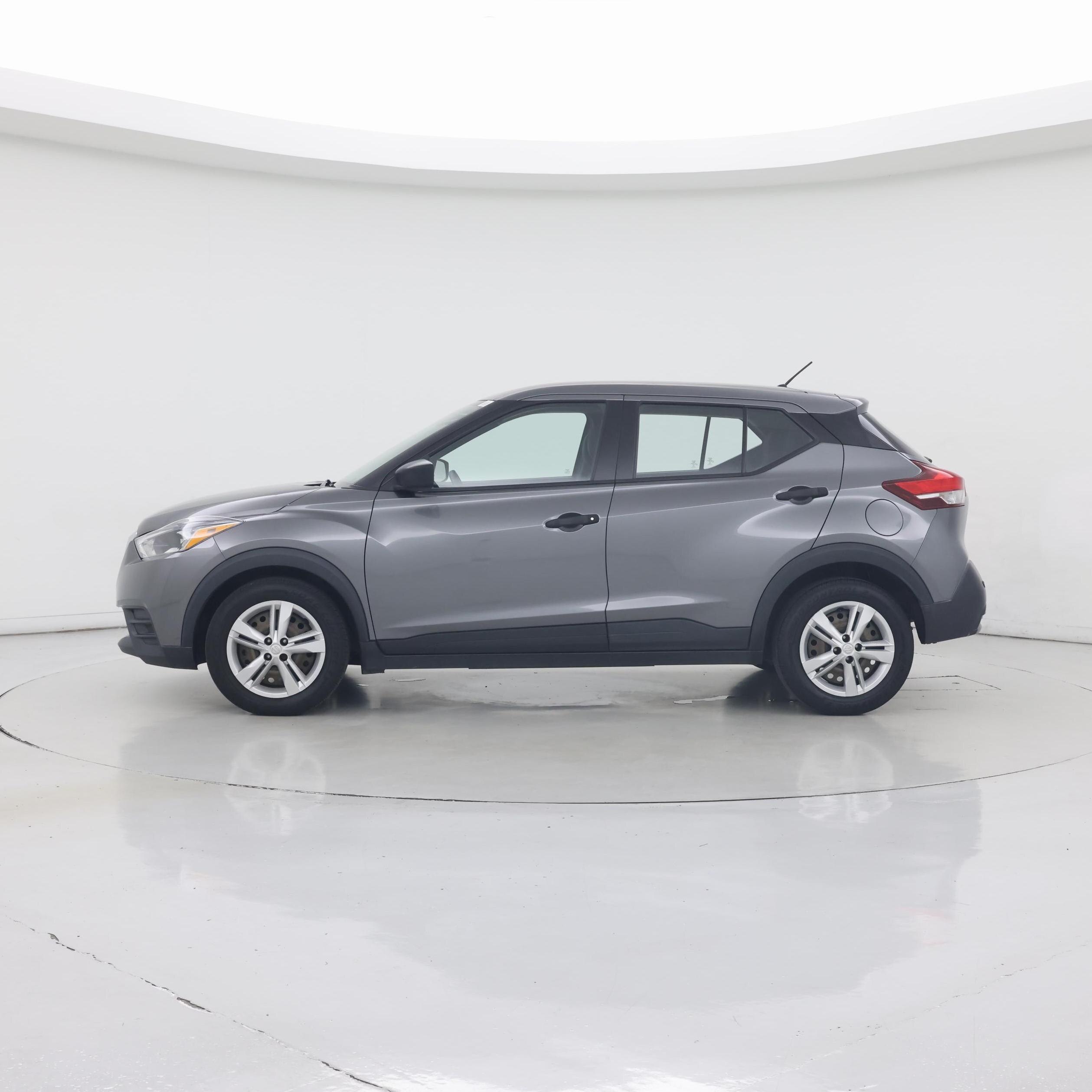Thumbnail: 2020 Nissan Kicks - 3