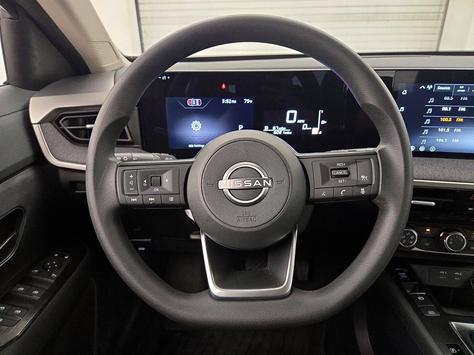 Thumbnail: 2026 Nissan Kicks - 10