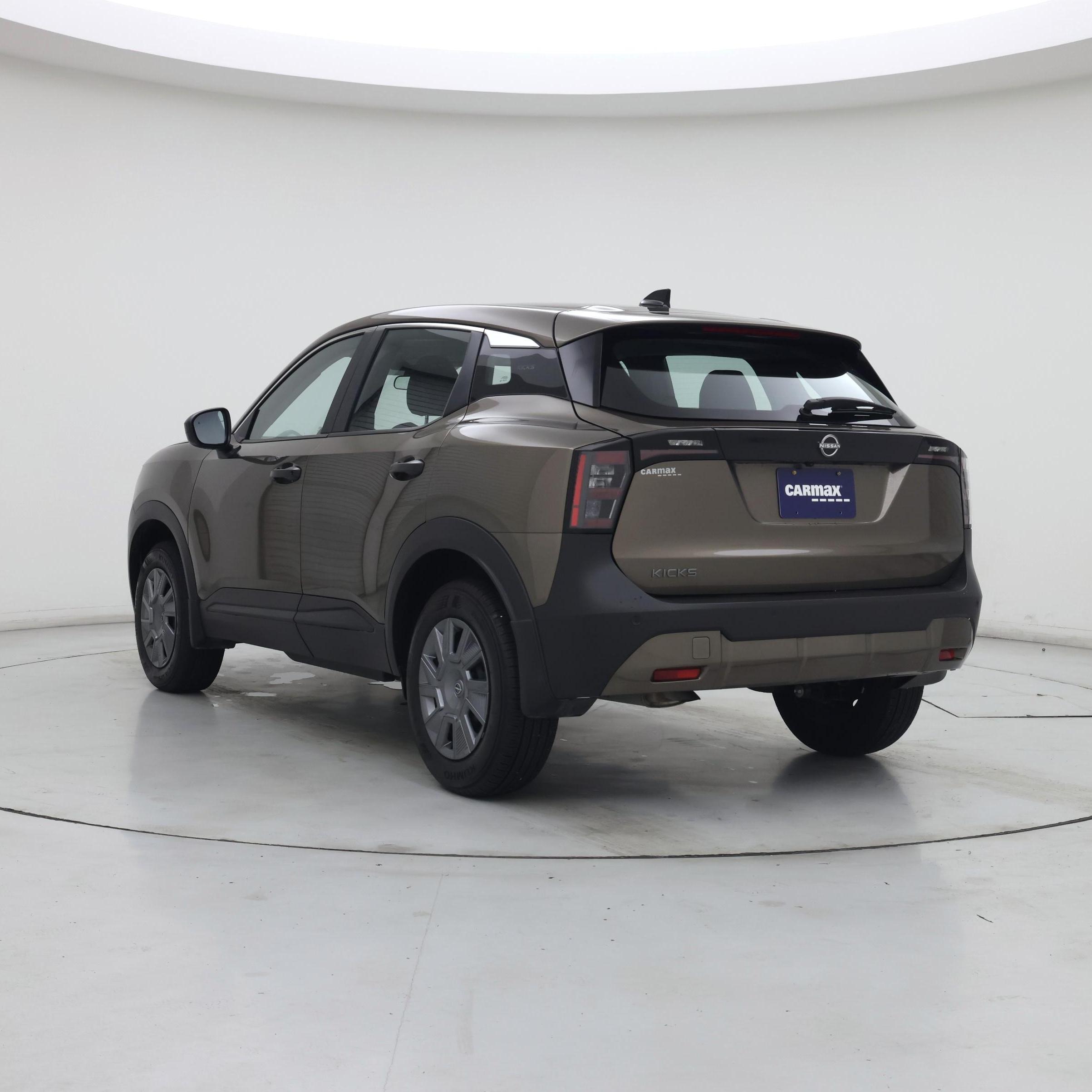 Thumbnail: 2026 Nissan Kicks - 2