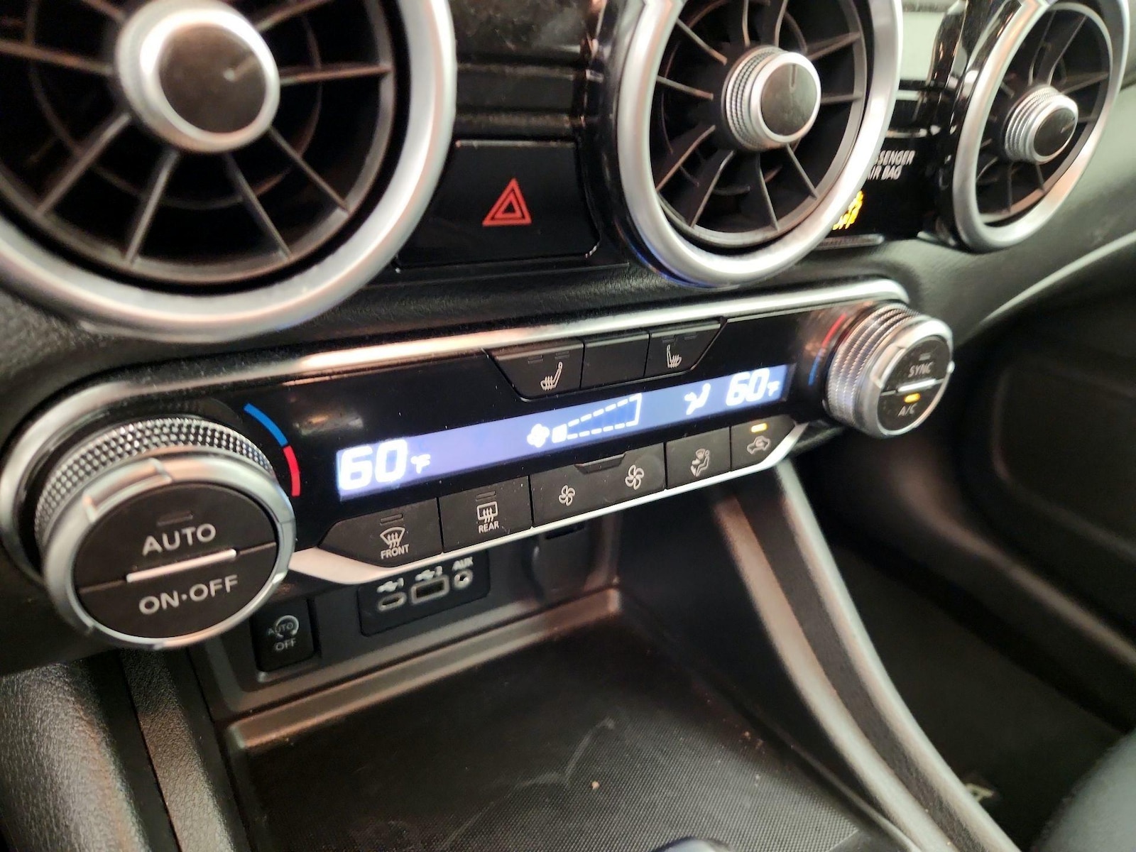 2024 Nissan Sentra SR - Photo 17