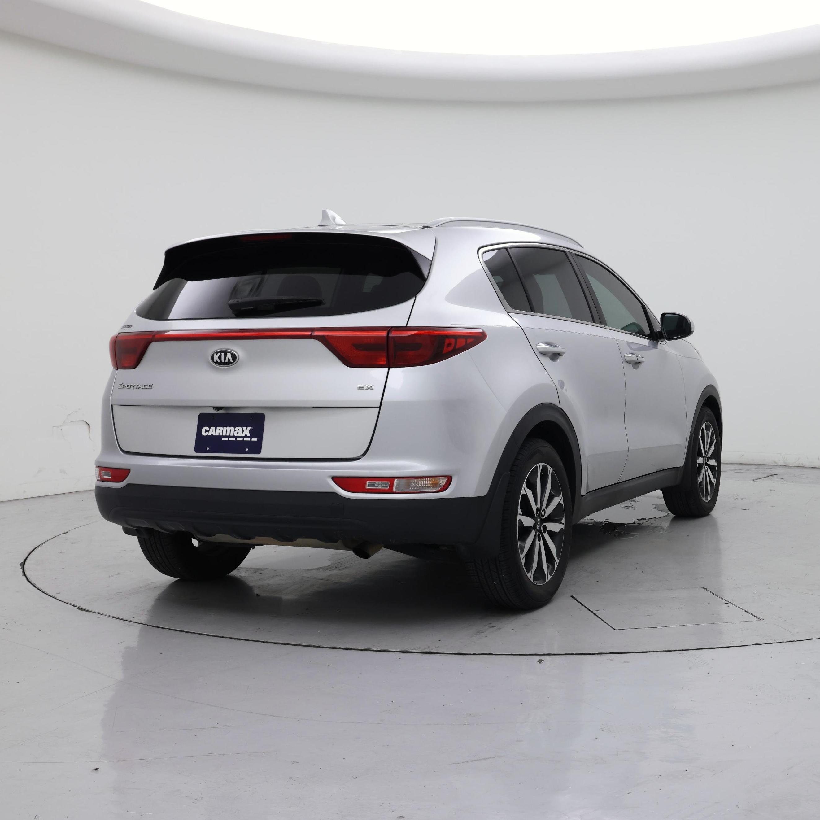 Thumbnail: 2017 Kia Sportage - 8
