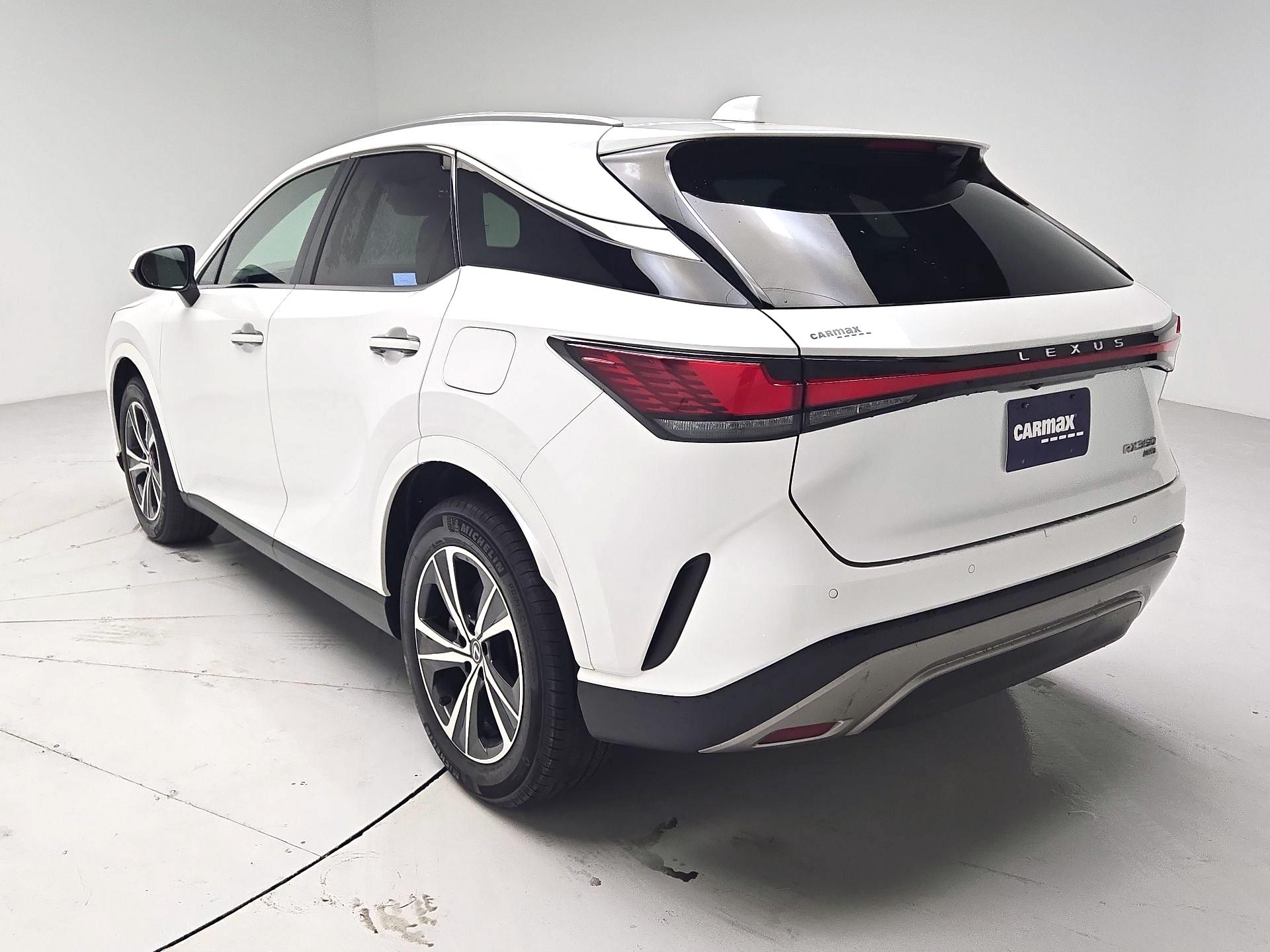 Thumbnail: 2023 Lexus RX - 7