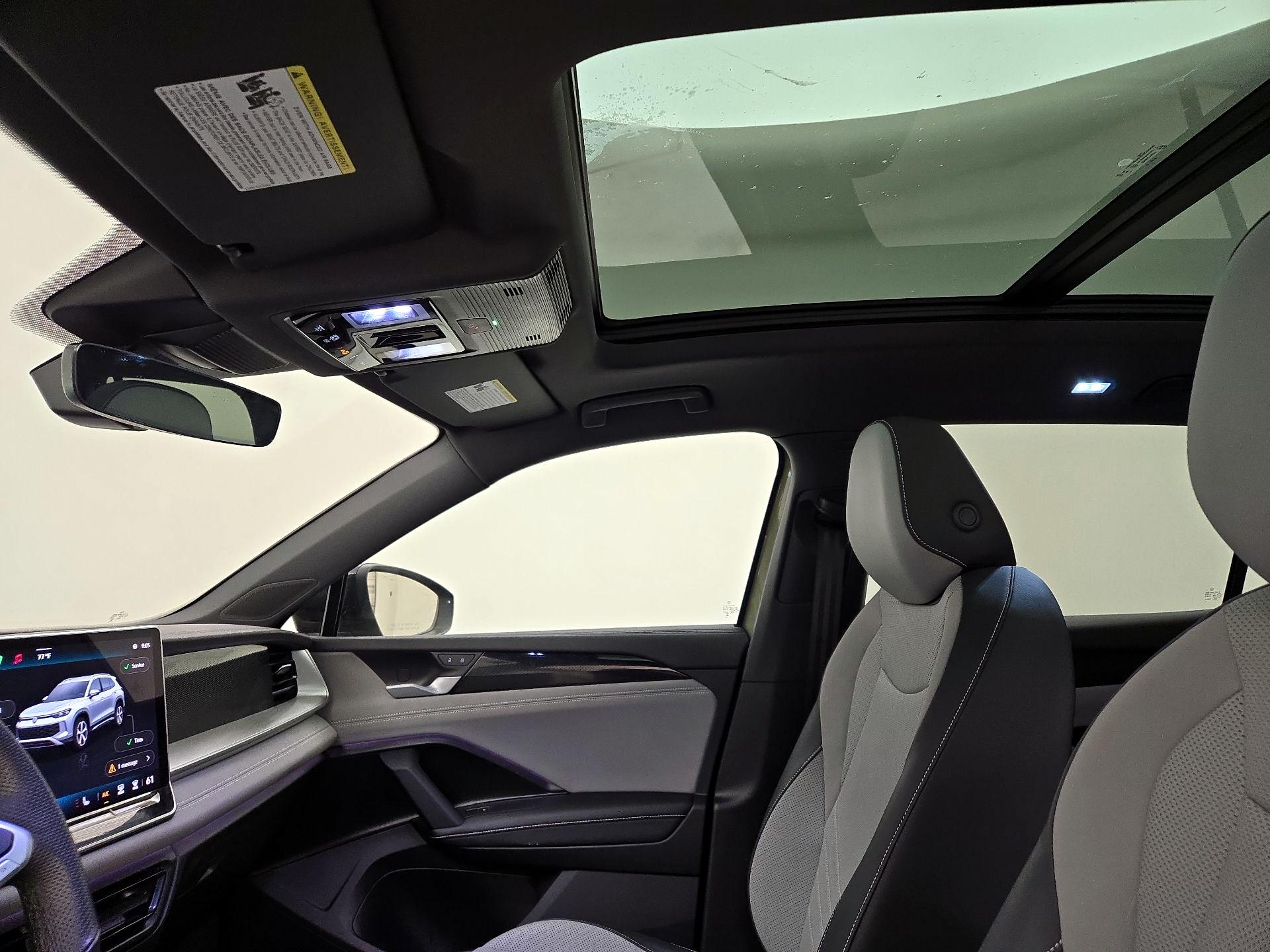 Thumbnail: 2025 Volkswagen Tiguan - 19