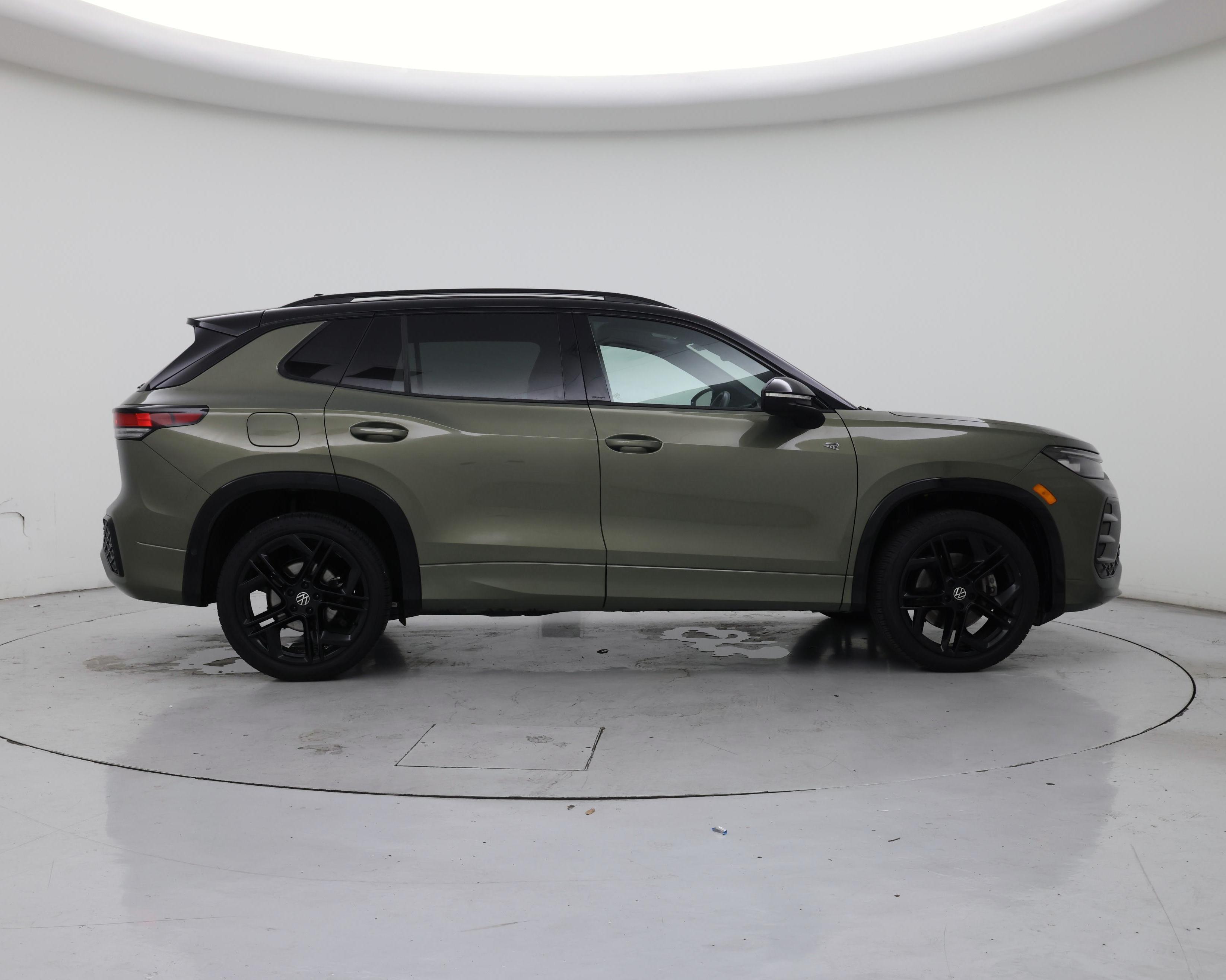 Thumbnail: 2025 Volkswagen Tiguan - 7