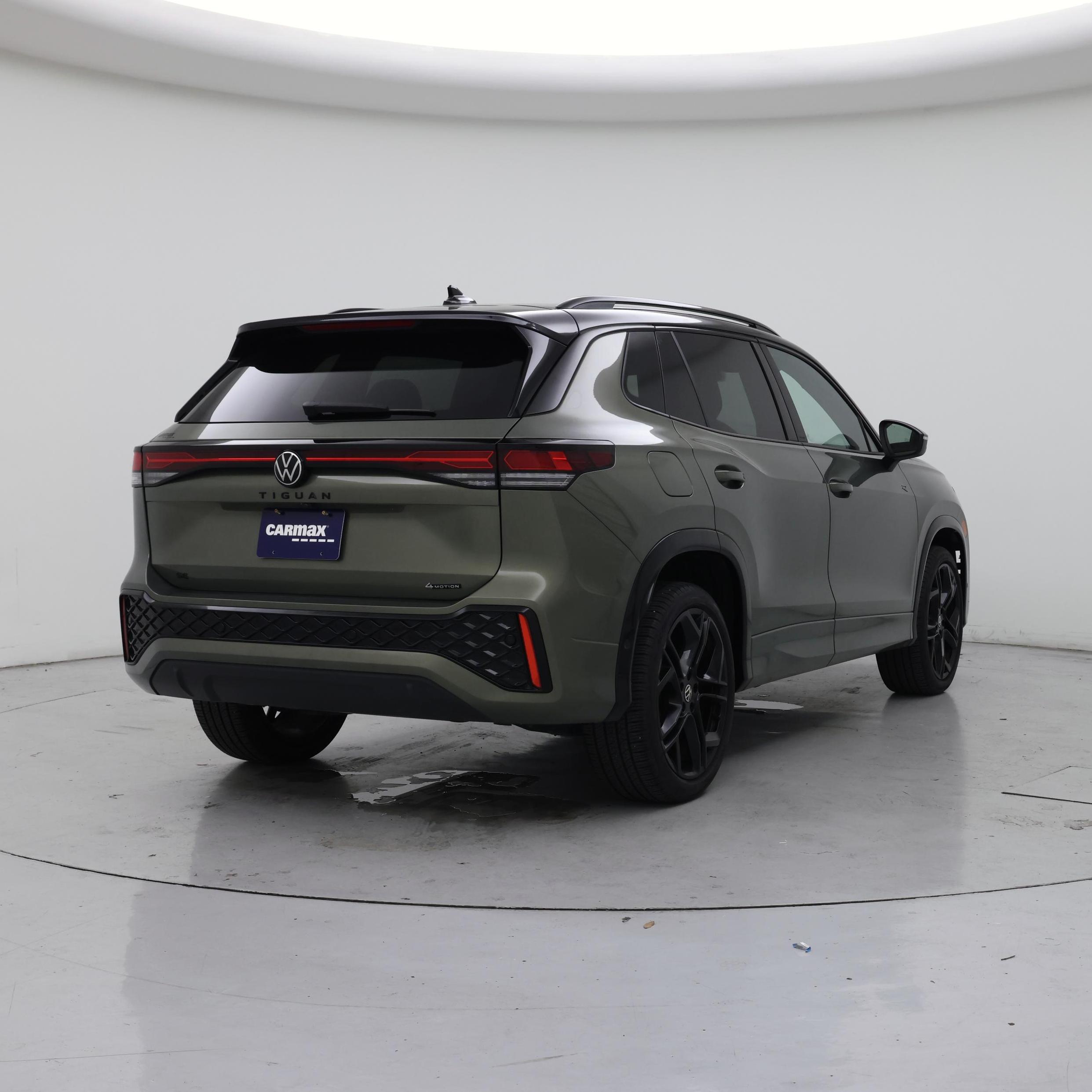 Thumbnail: 2025 Volkswagen Tiguan - 8