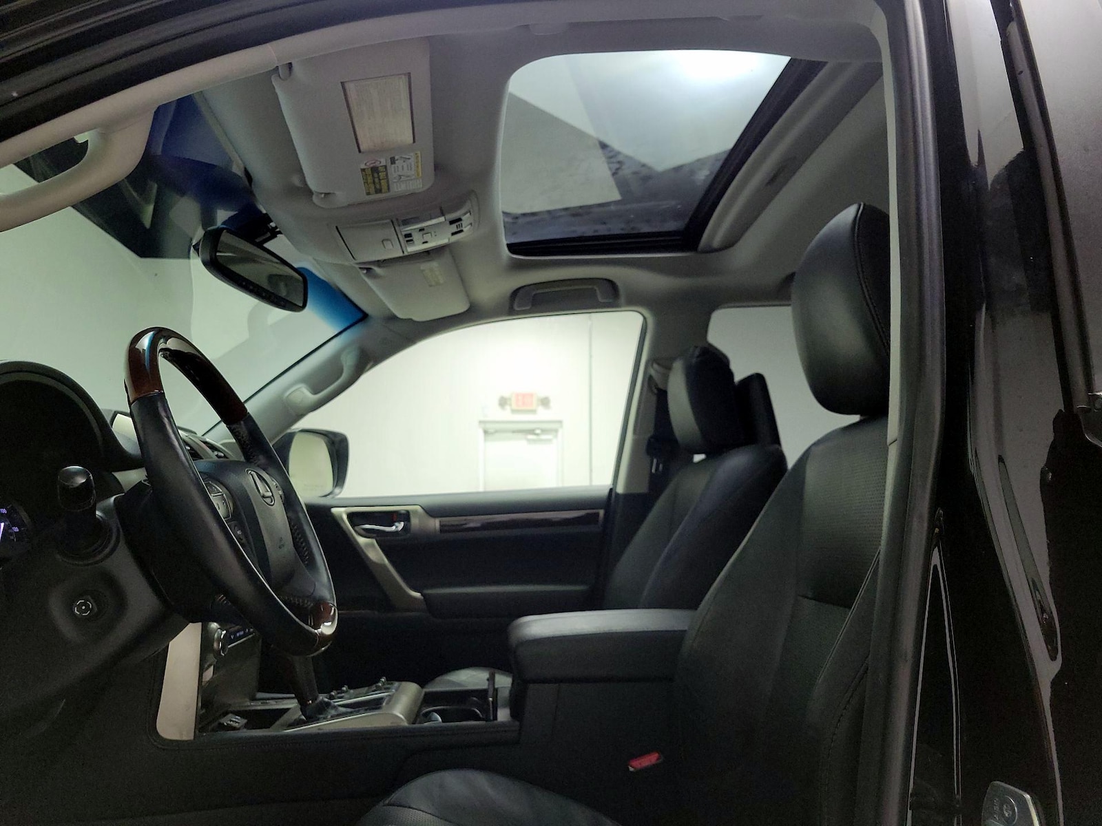 Sunroof(s) & Overhead Airbags