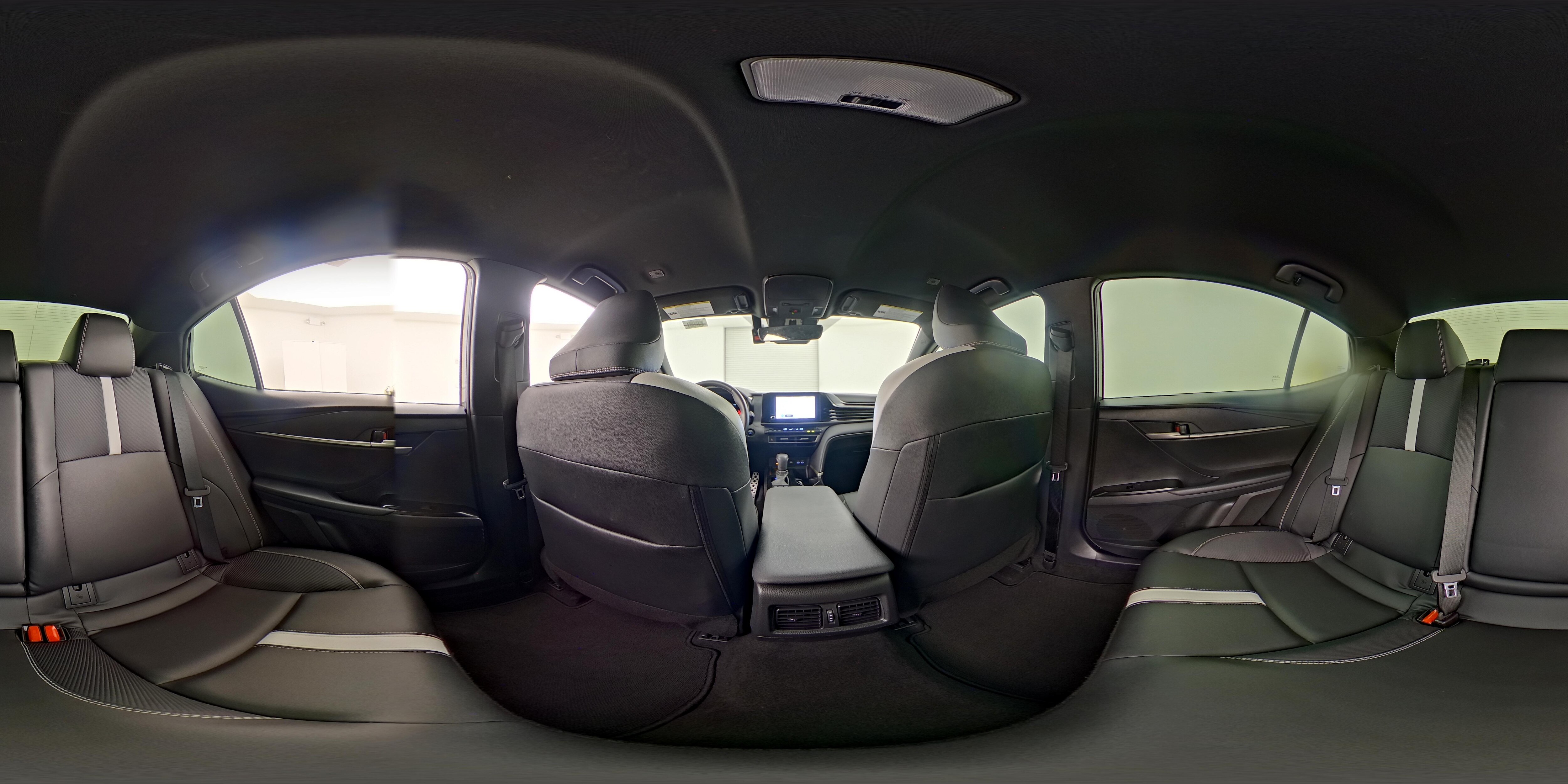 2025 Toyota Camry SE - Photo 25