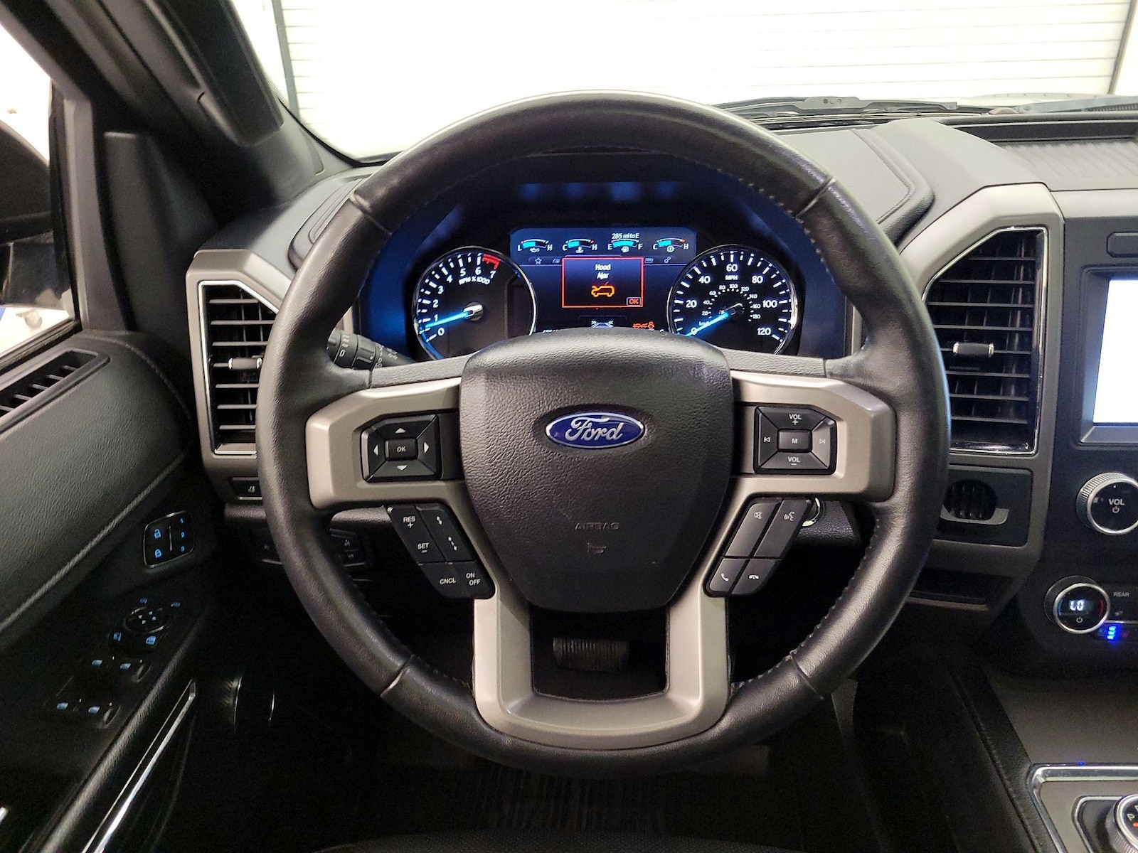 2021 Ford Expedition XLT - Photo 11