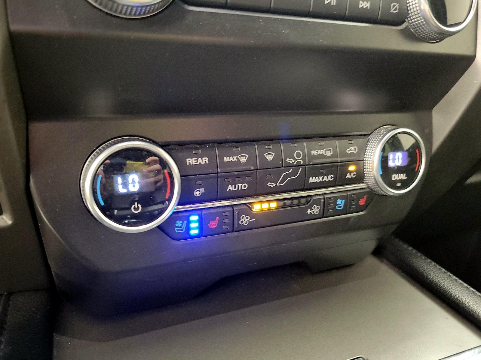 2021 Ford Expedition XLT - Photo 18