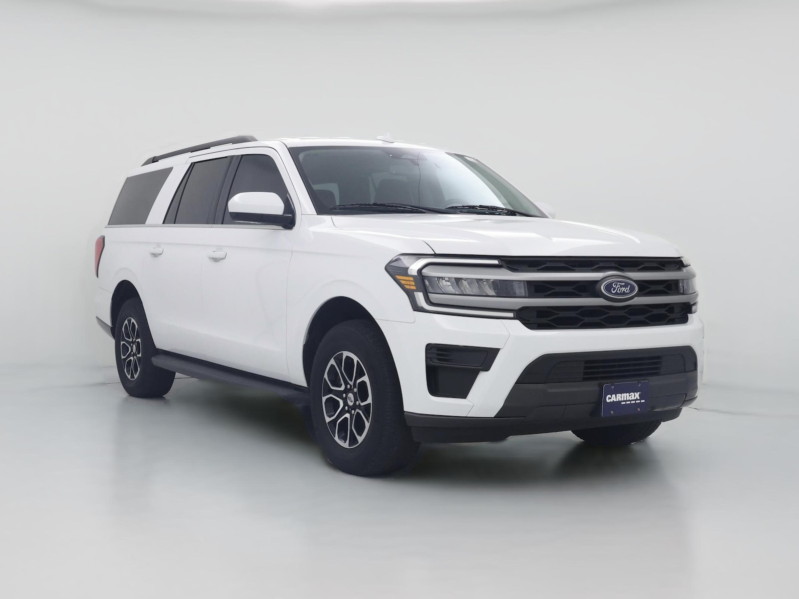 2023 Ford Expedition XLT - Photo 1