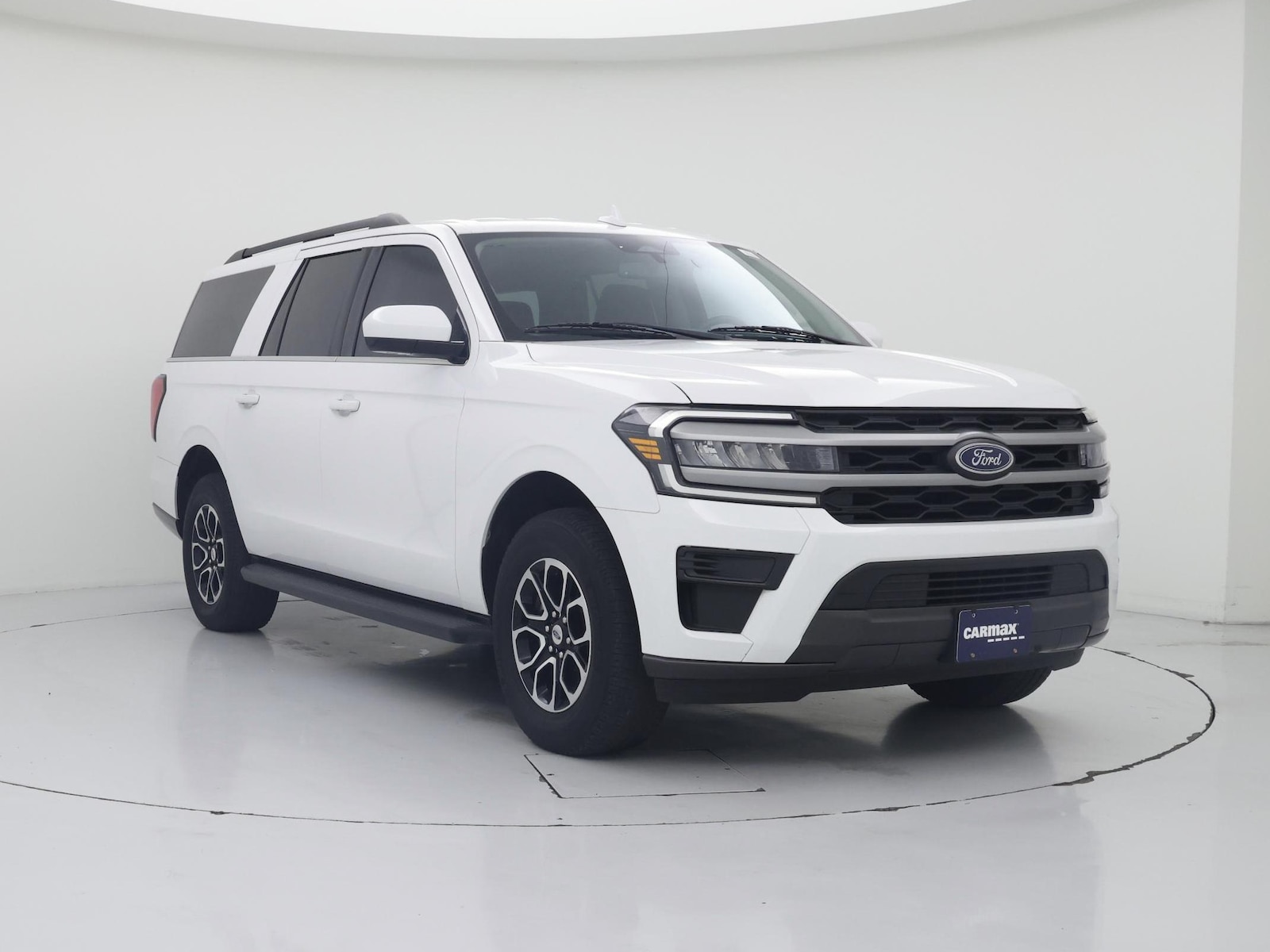2023 Ford Expedition XLT - Photo 2