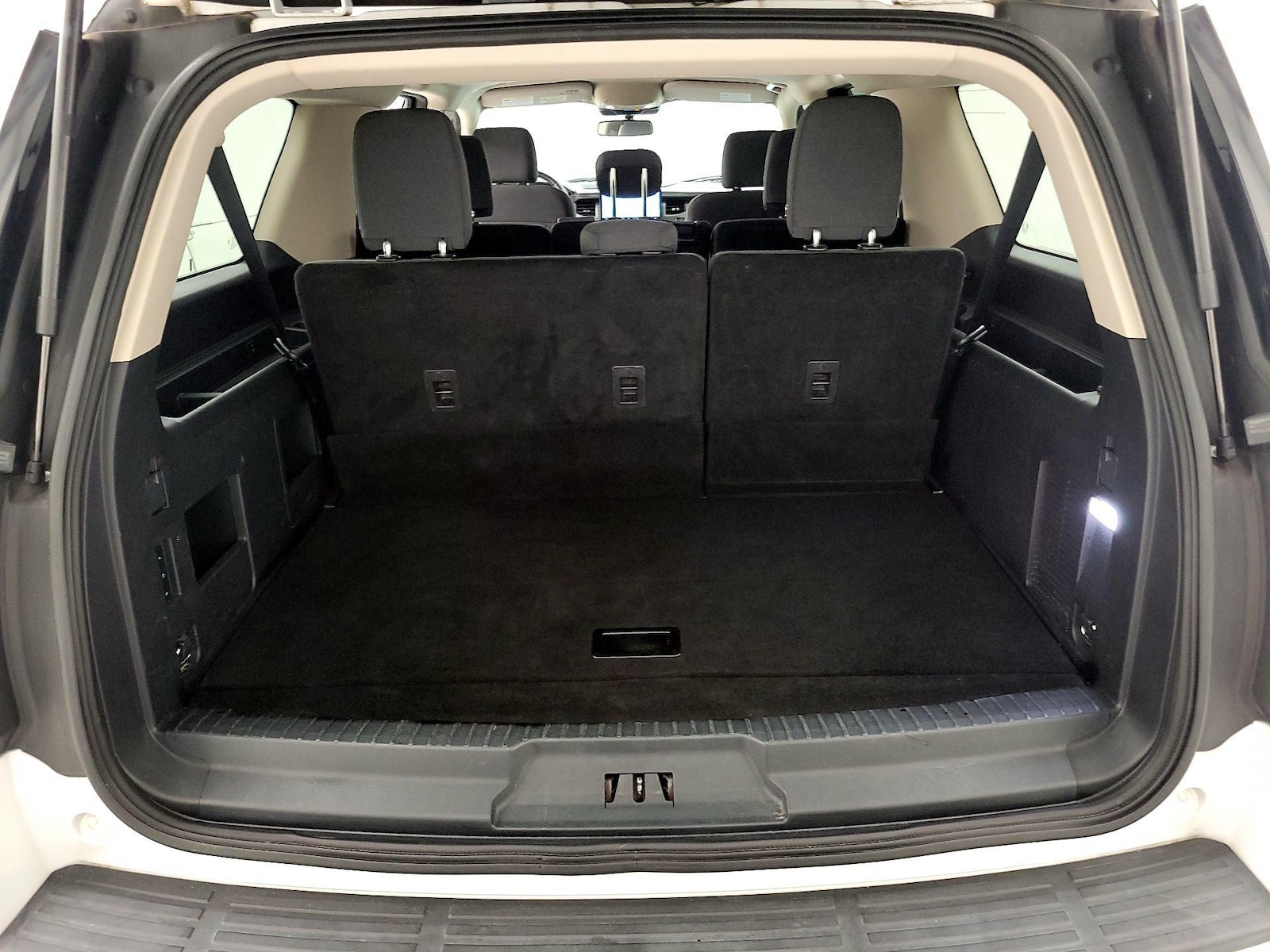 2023 Ford Expedition XLT - Photo 23