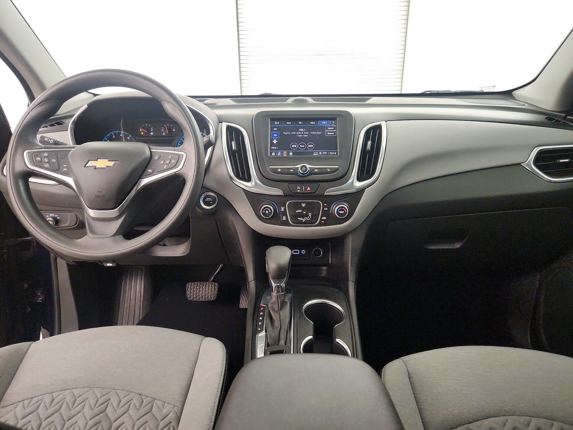 Thumbnail: 2022 Chevrolet Equinox - 9