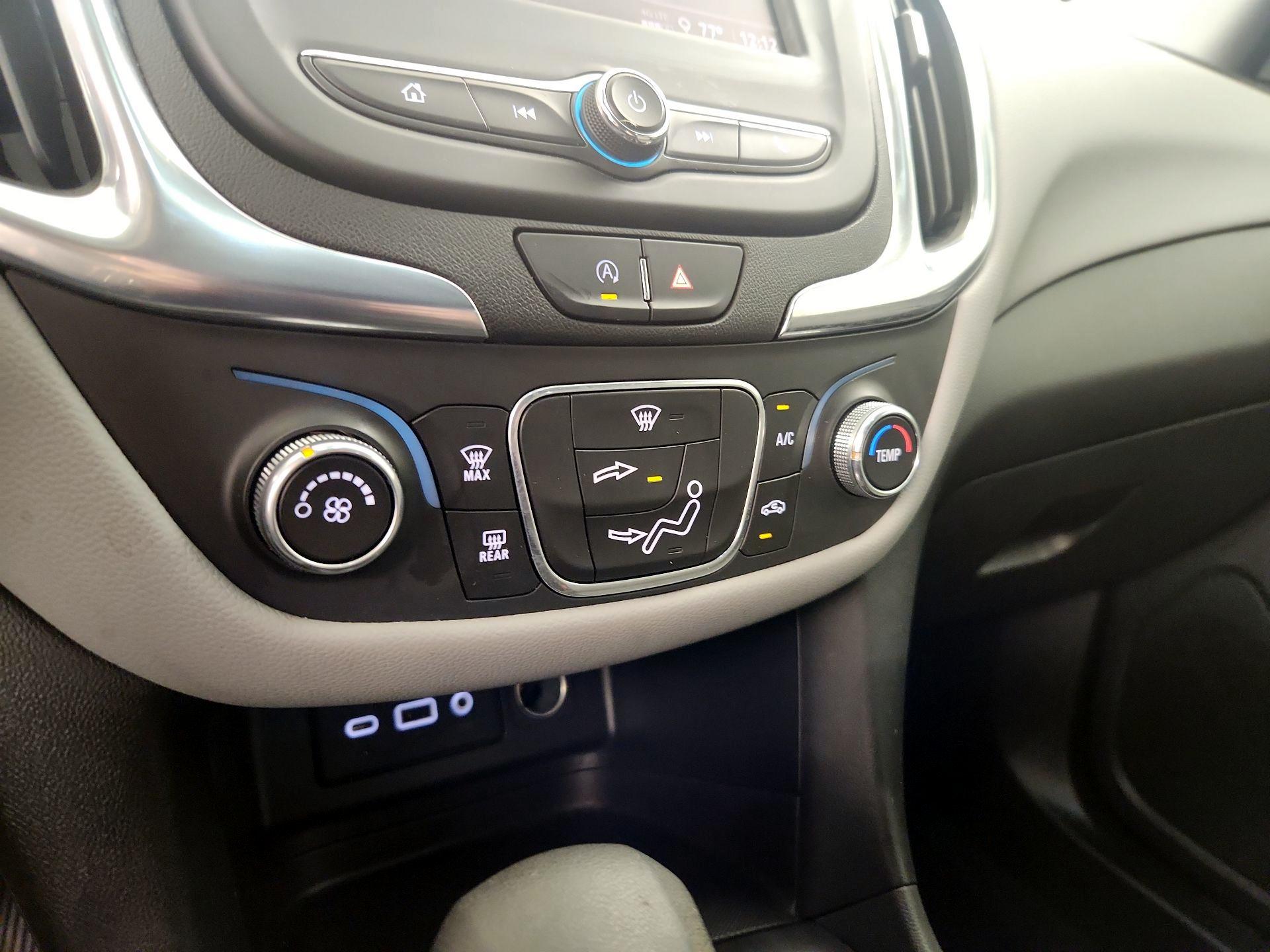 Thumbnail: 2022 Chevrolet Equinox - 16