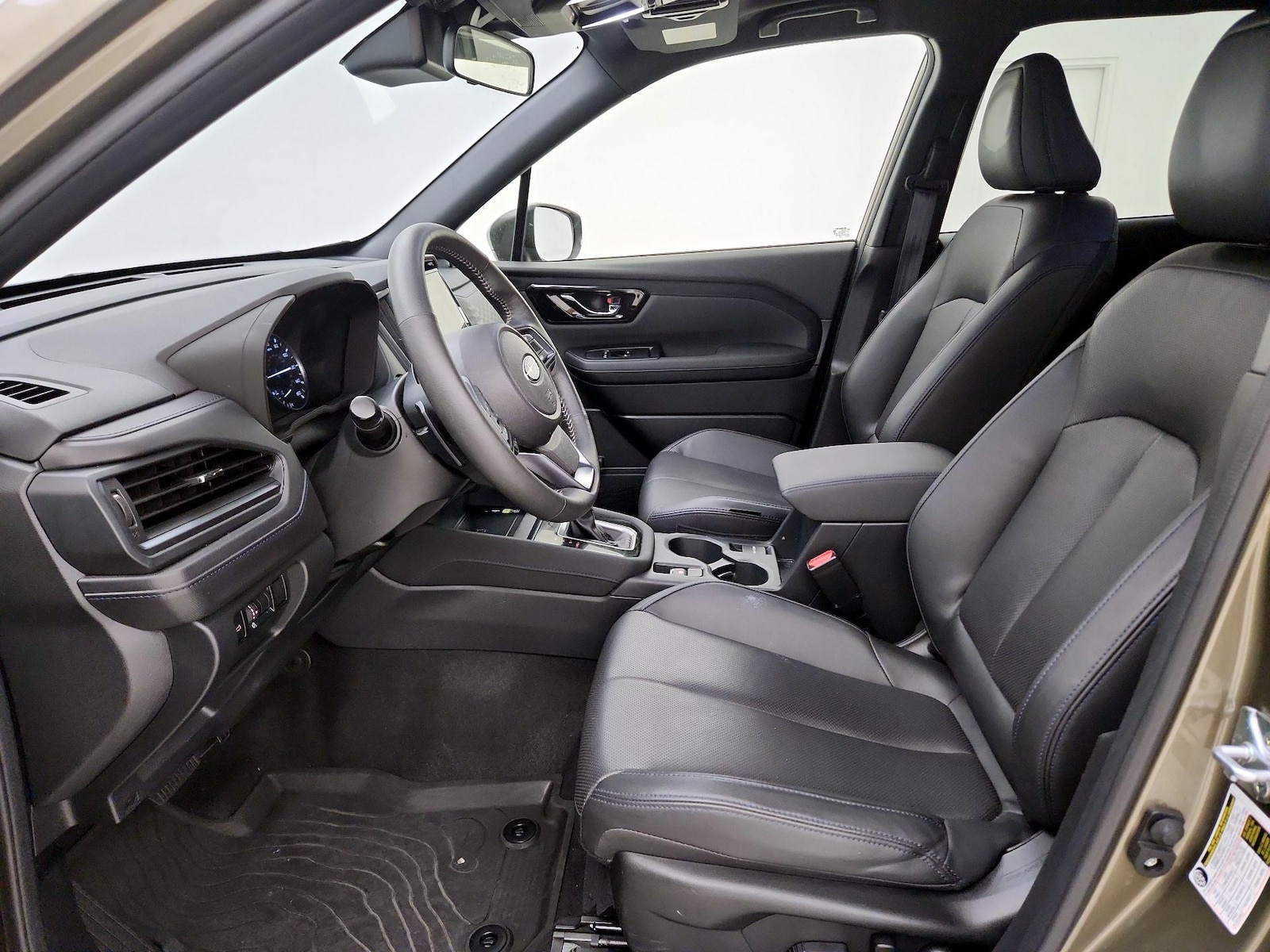 2025 Subaru Forester Limited - Photo 12
