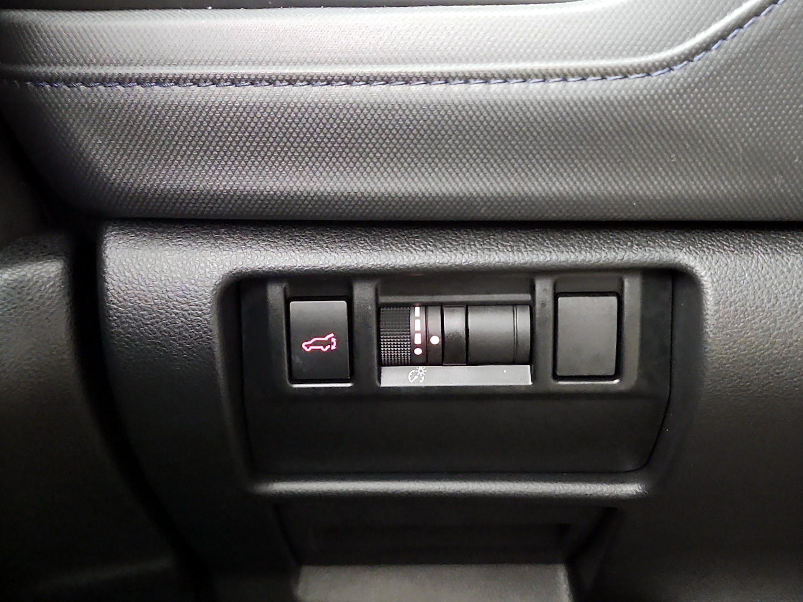 2025 Subaru Forester Limited - Photo 14