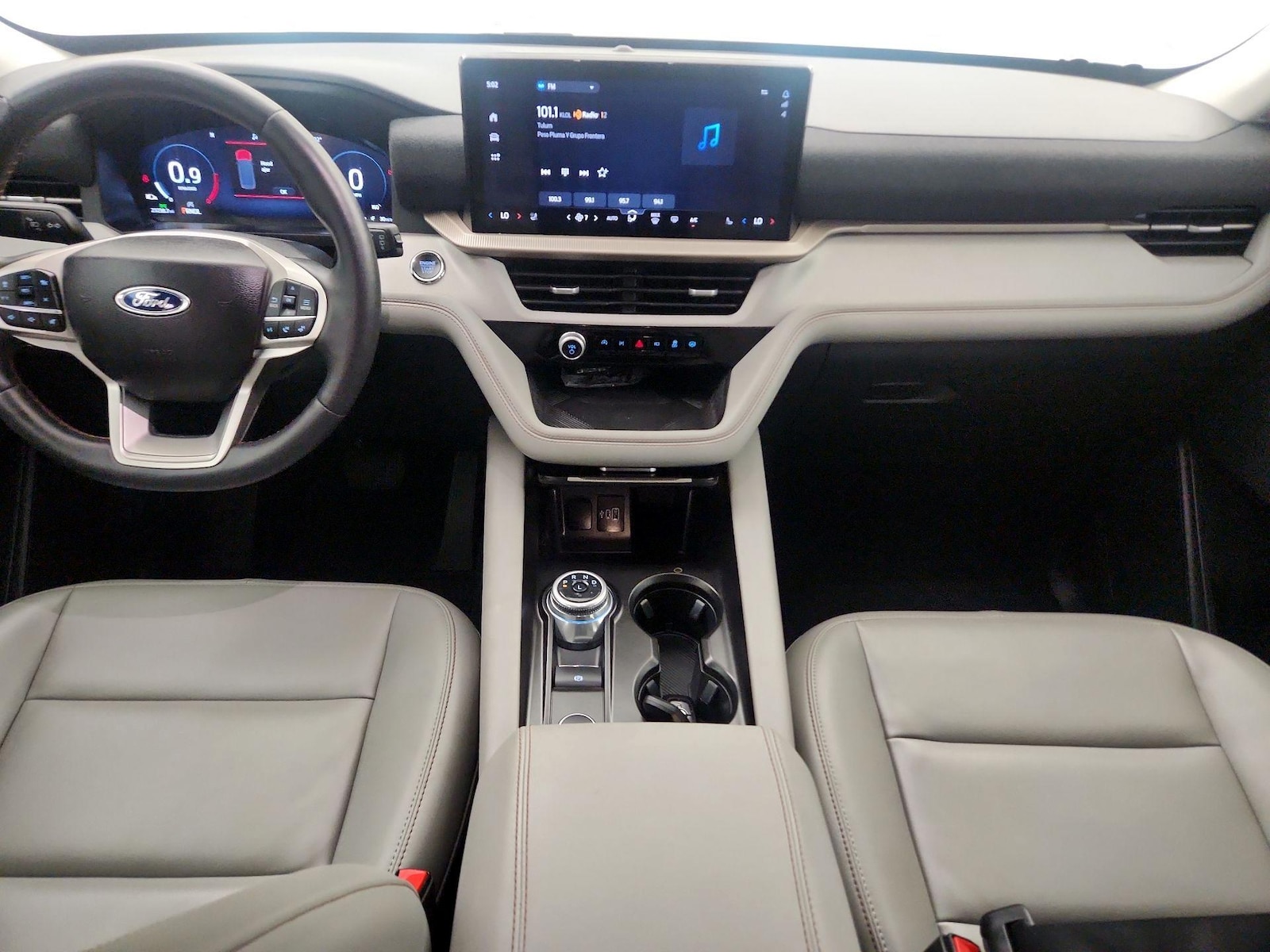 2025 Ford Explorer Active - Photo 10