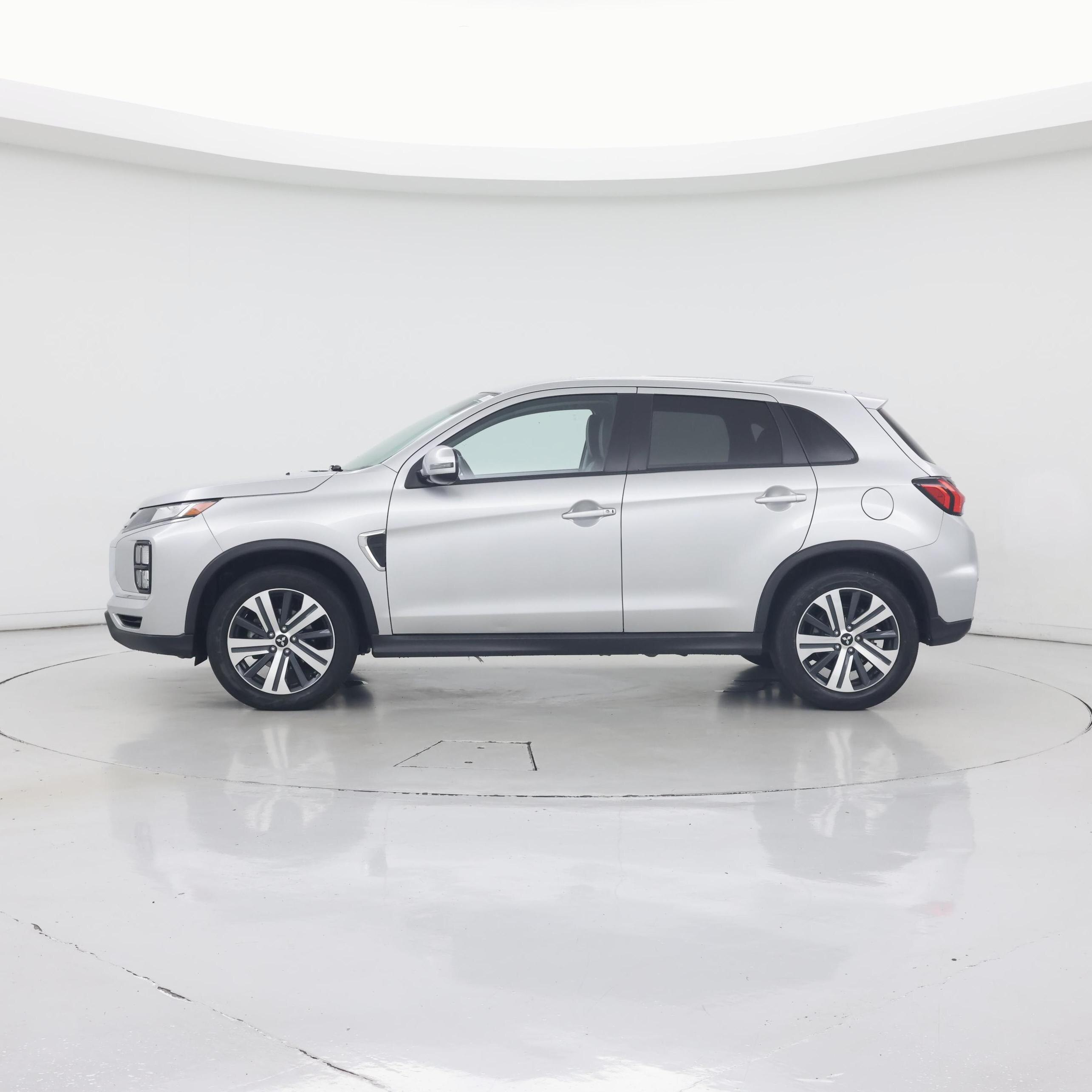 Thumbnail: 2024 Mitsubishi Outlander Sport - 3